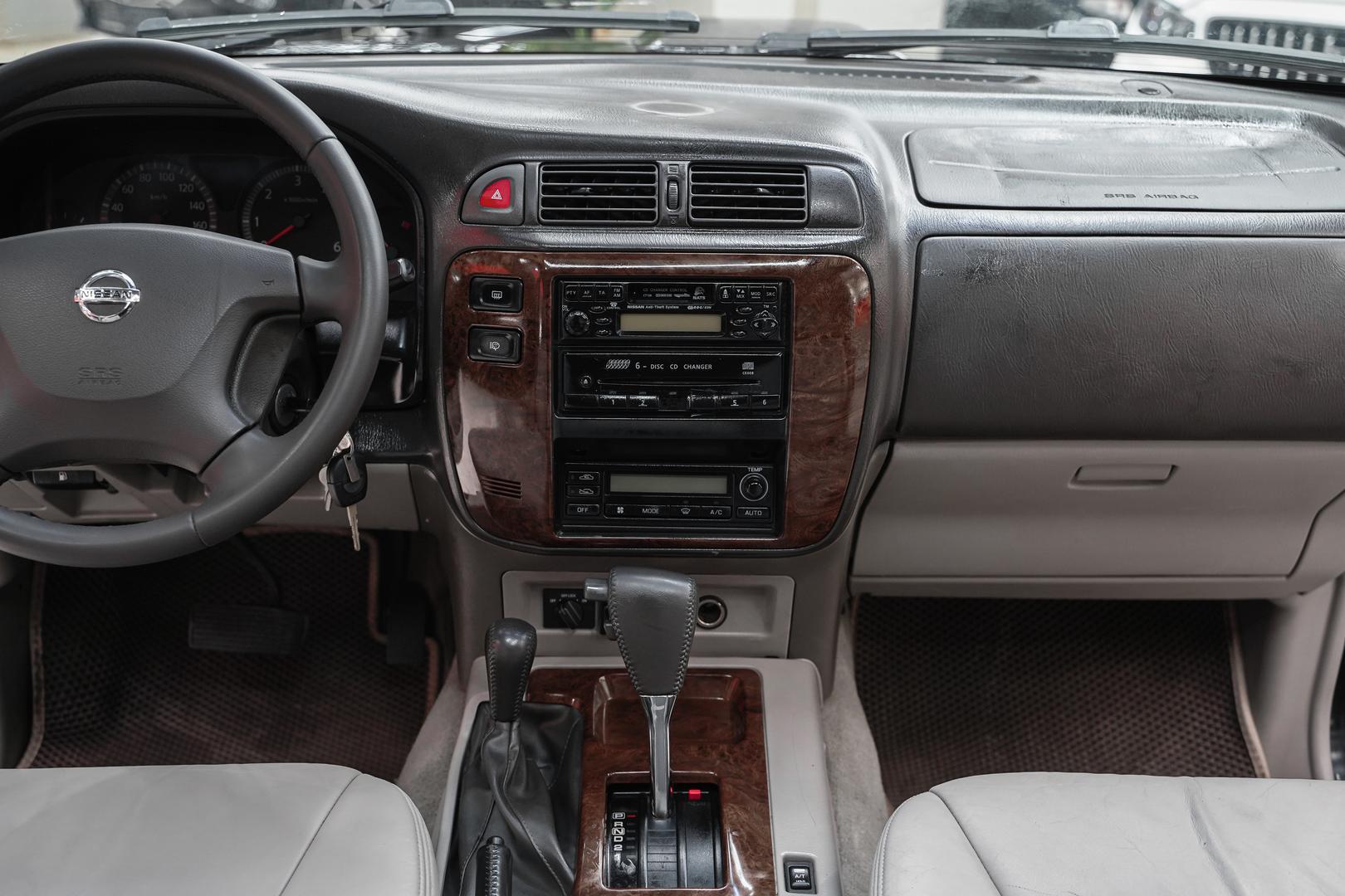 Nissan Patrol 2003, черный, ДЦ Орехово