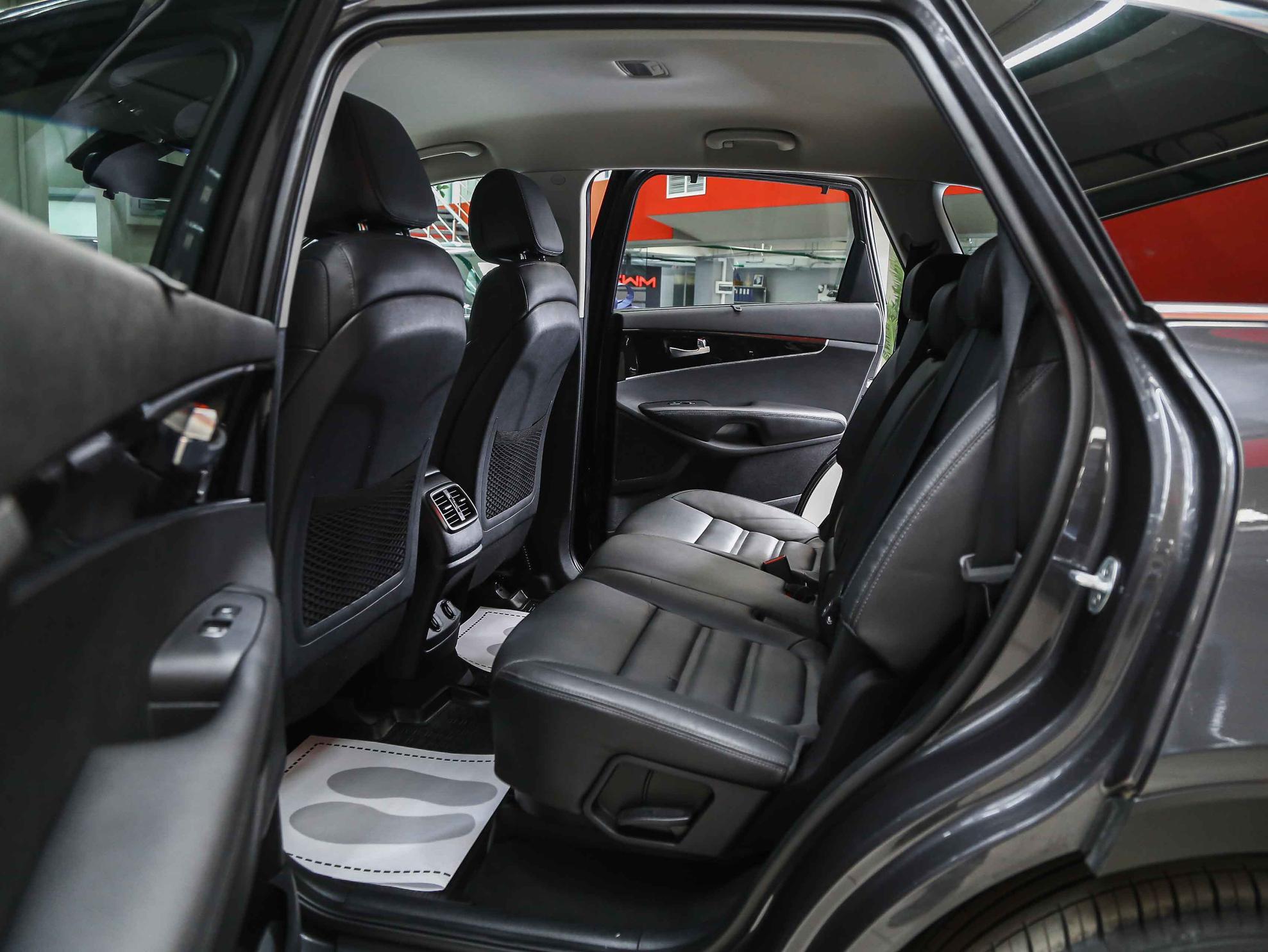 Kia Sorento 2016, серый, ДЦ Орехово