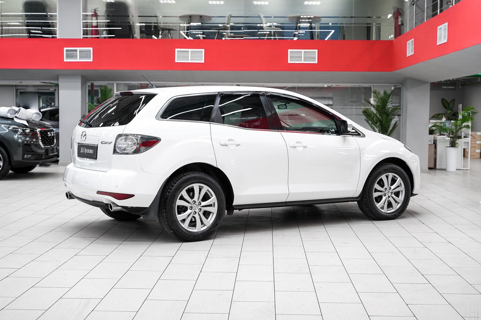 Mazda CX-7 2011, белый, ДЦ Орехово