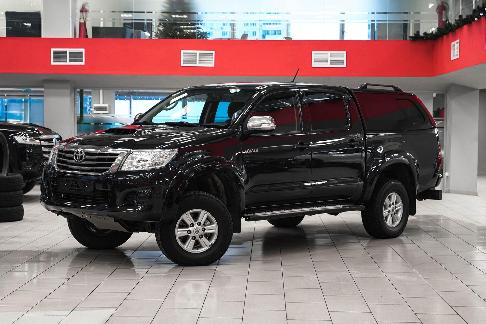 Toyota Hilux 2011, черный, ДЦ Орехово