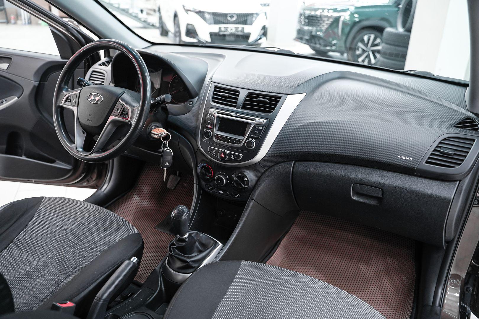 Hyundai Solaris 2014, коричневый, ДЦ Орехово