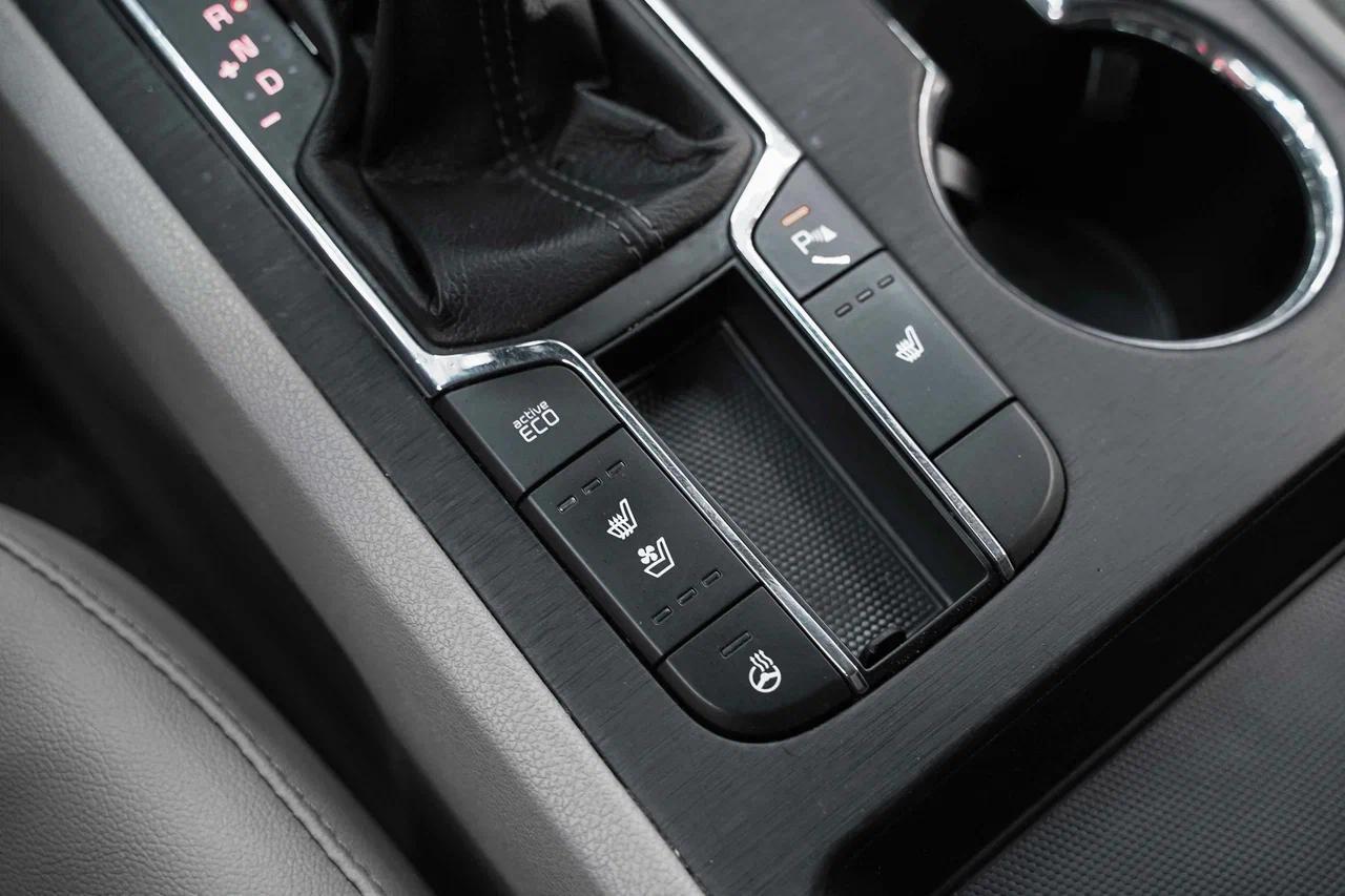 Kia Carnival 2019, черный, ДЦ Орехово