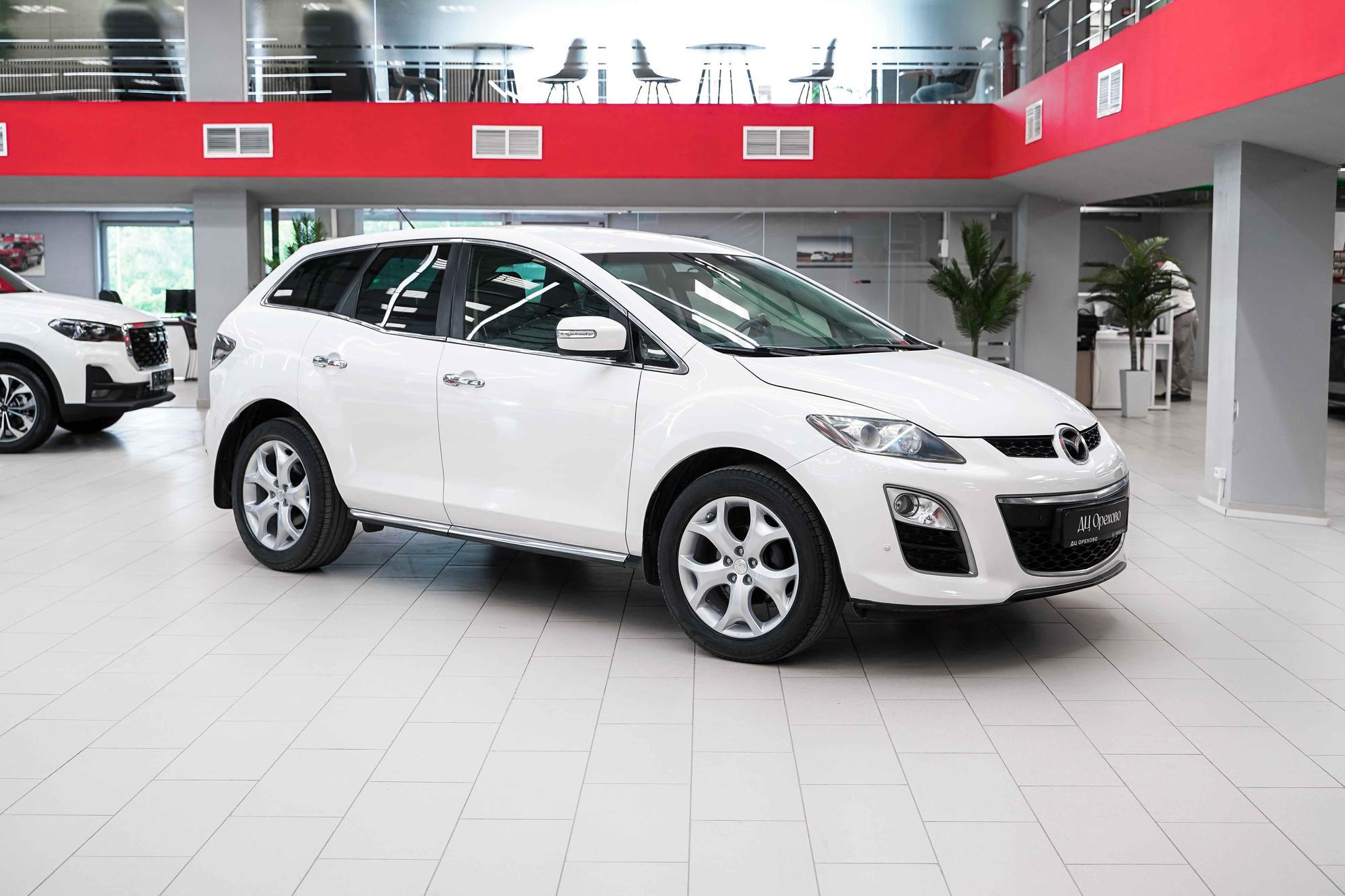 Mazda CX-7 2011, белый, ДЦ Орехово