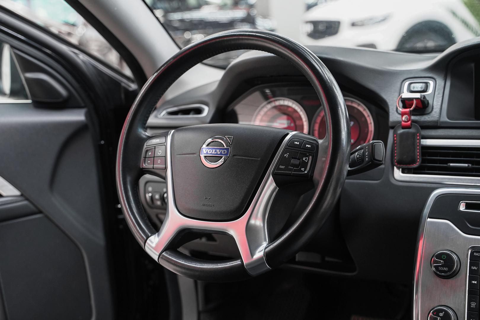 Volvo S80 2011, черный, ДЦ Орехово