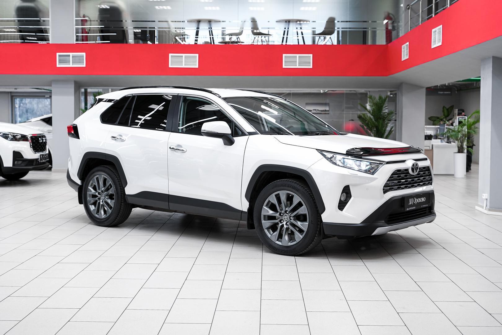 Toyota RAV4 2019, белый, ДЦ Орехово