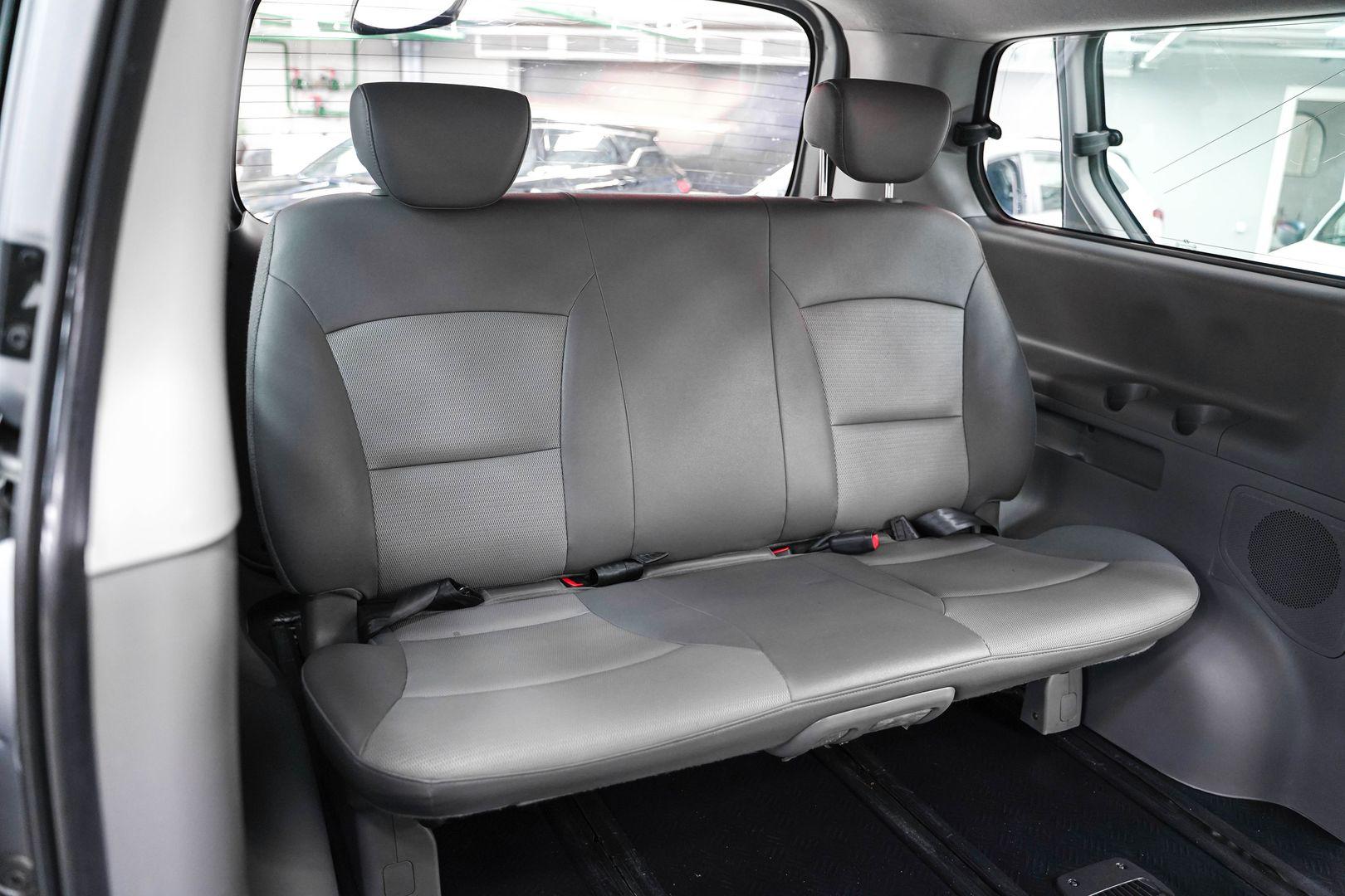 Hyundai Grand Starex 2011, серый, ДЦ Орехово