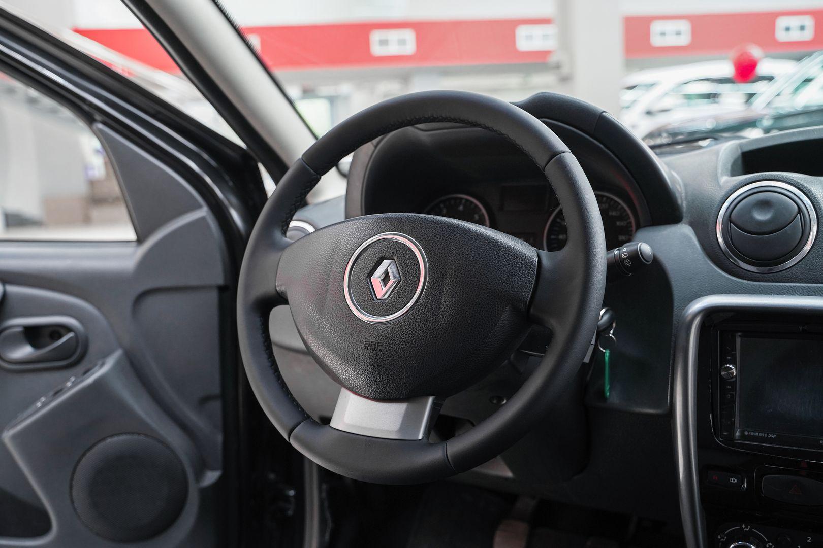 Renault Duster 2013, черный, ДЦ Орехово