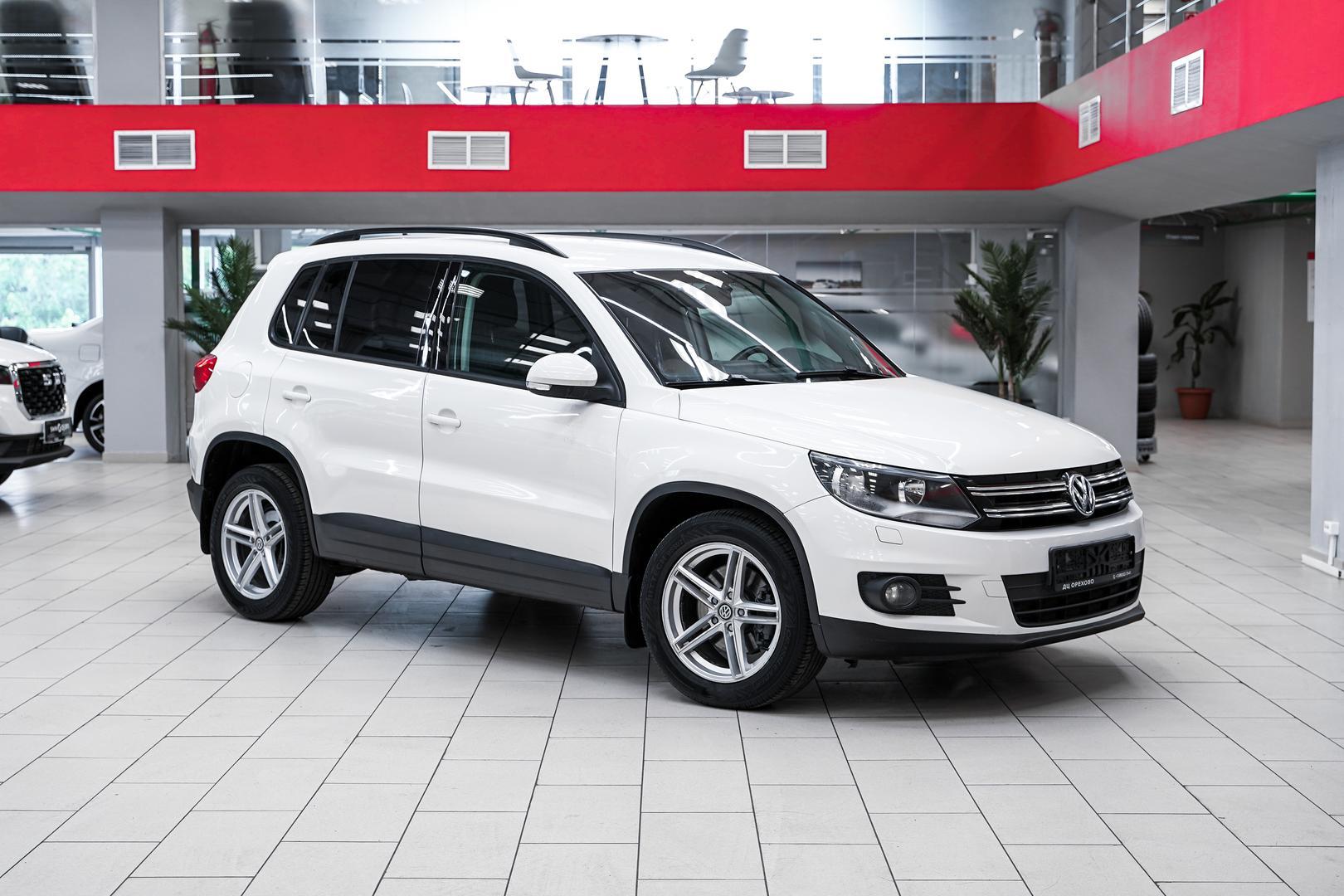 Volkswagen Tiguan 2012, белый, ДЦ Орехово
