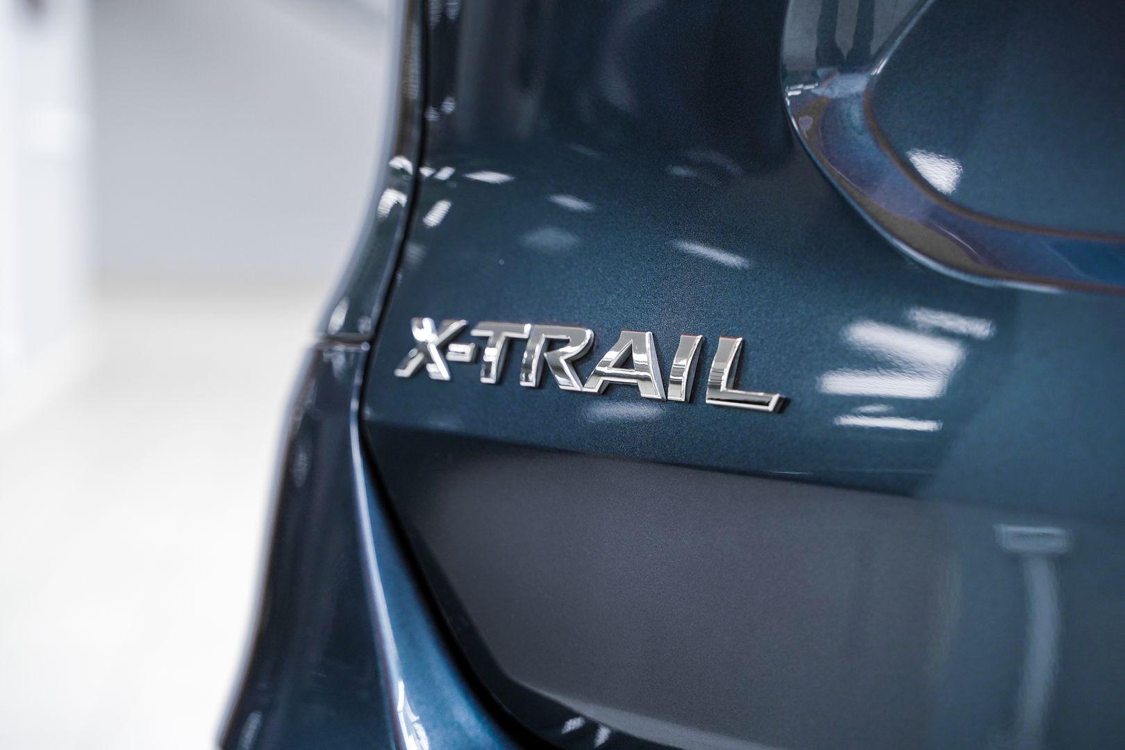 Nissan X-Trail 2015, синий, ДЦ Орехово