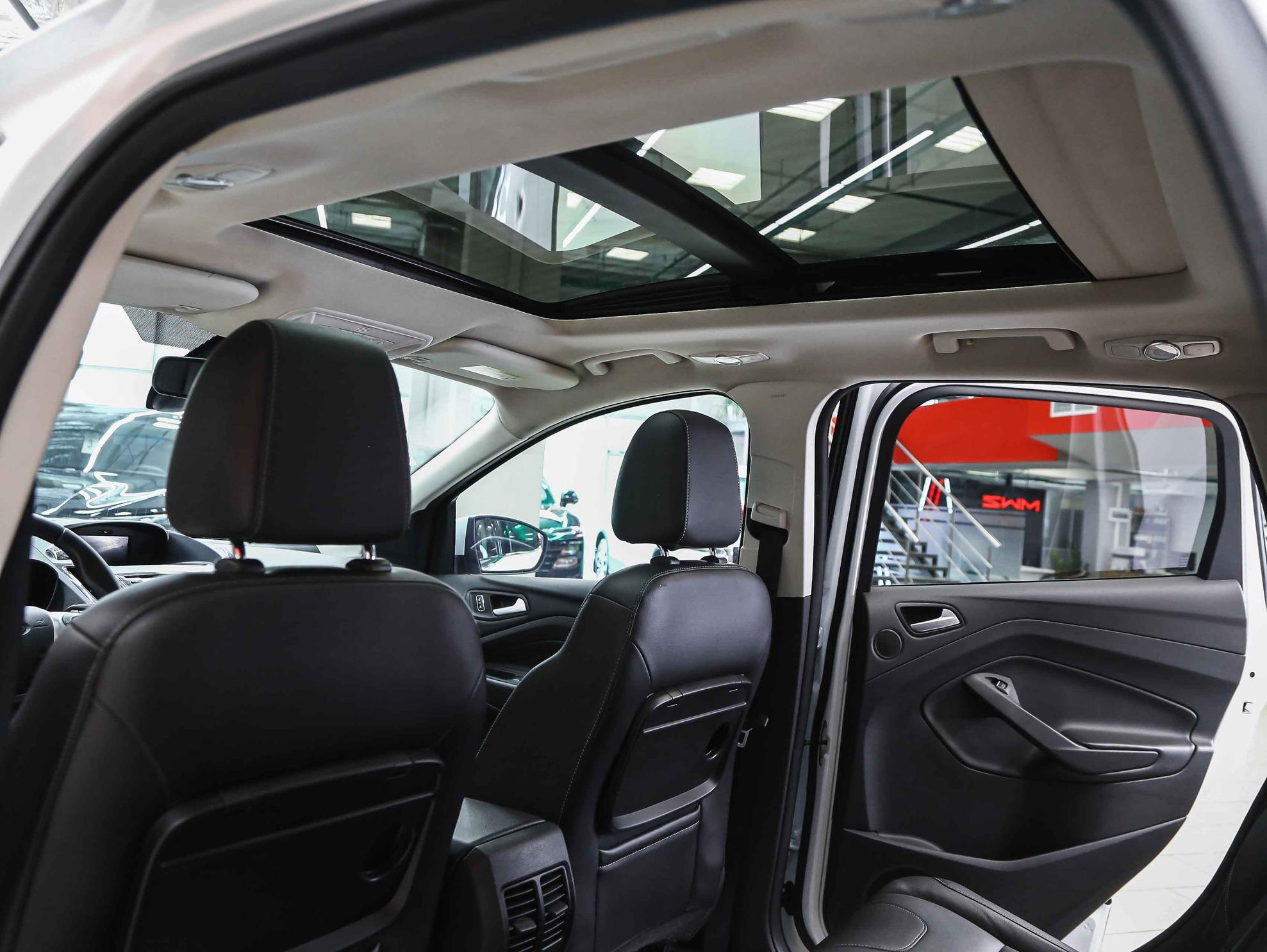 Ford Kuga 2015, белый, ДЦ Орехово