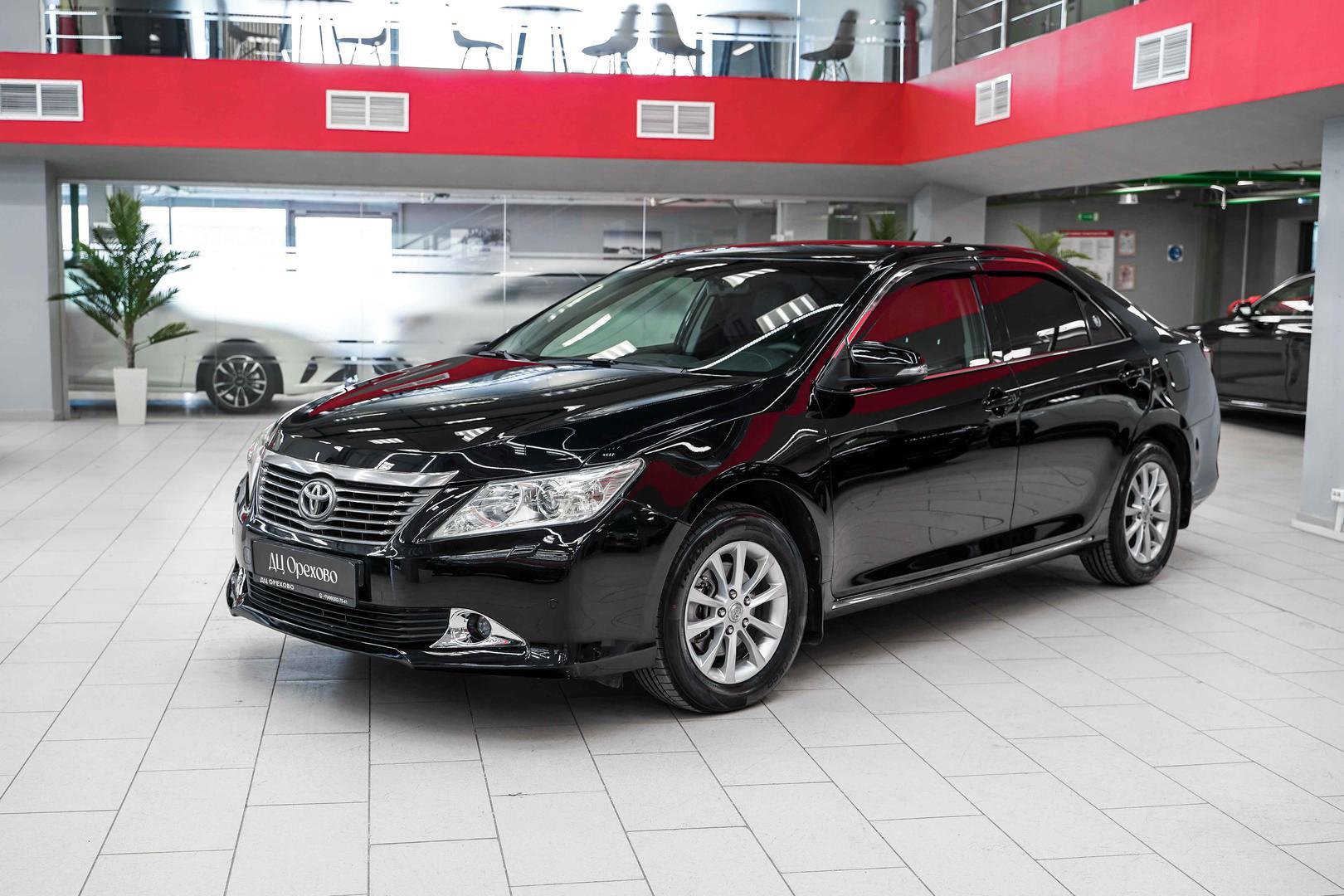 Toyota Camry 2012, черный, ДЦ Орехово