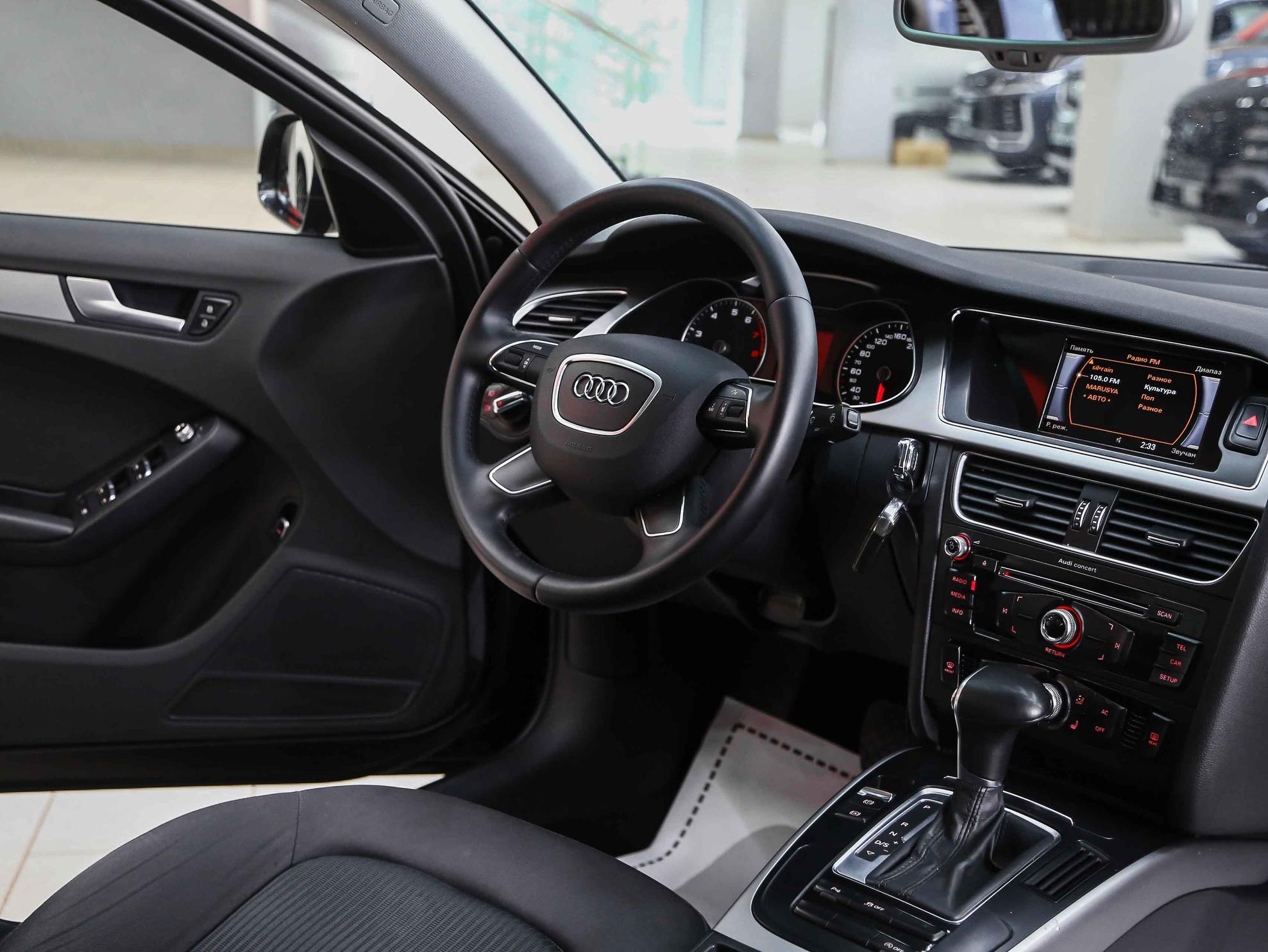 Audi A4 2014, черный, ДЦ Орехово