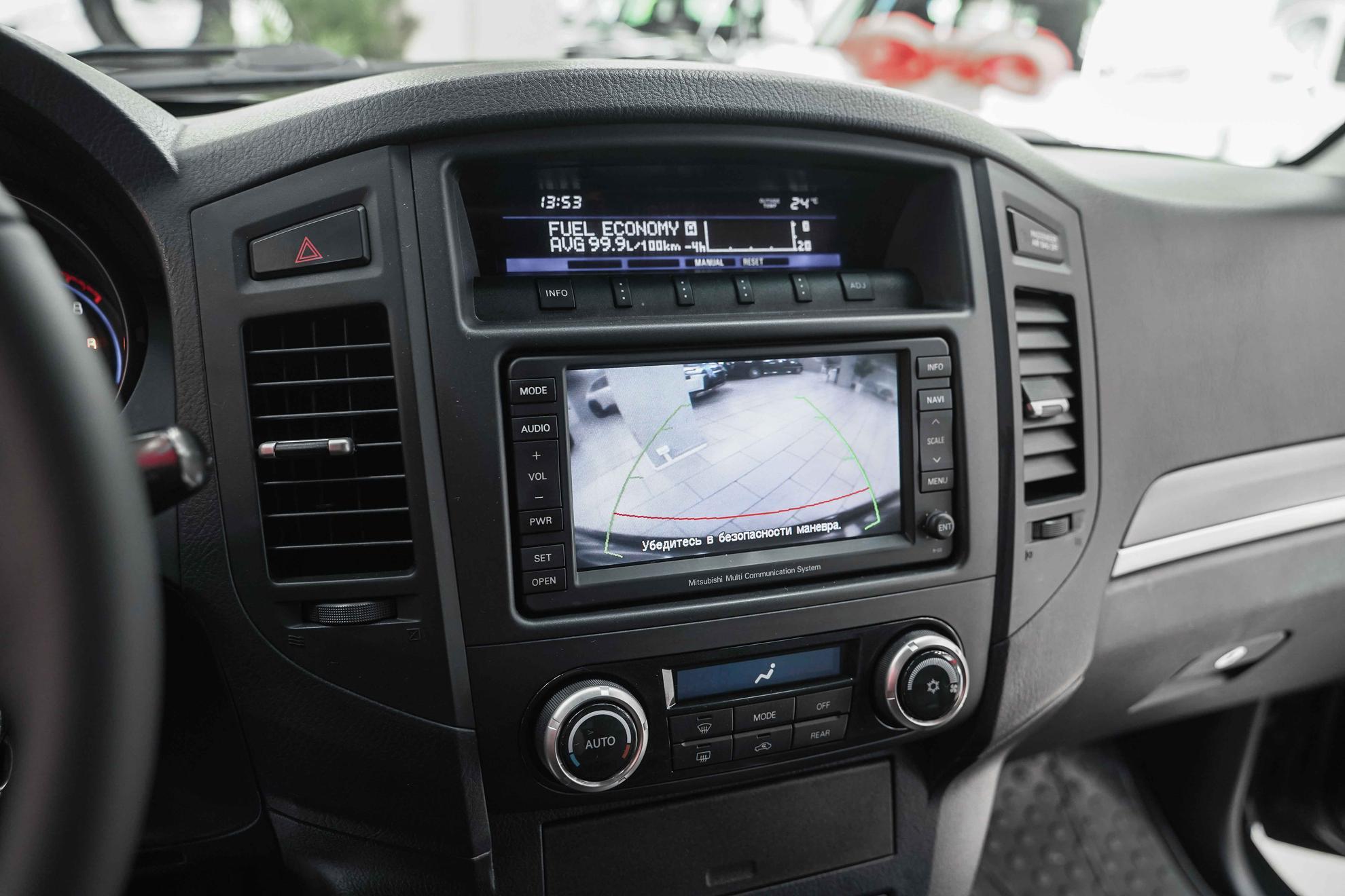 Mitsubishi Pajero 2010, черный, ДЦ Орехово