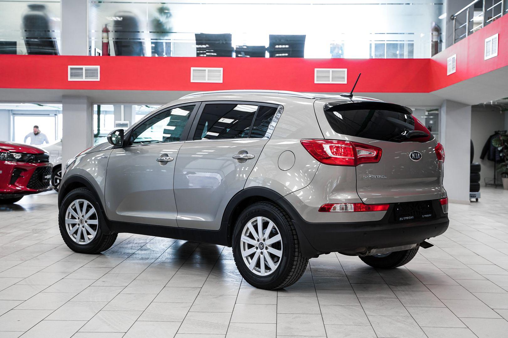 Kia Sportage 2012, серебряный, ДЦ Орехово
