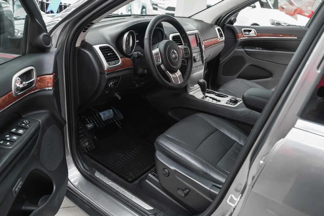 Jeep Grand Cherokee 2012, серый, ДЦ Орехово