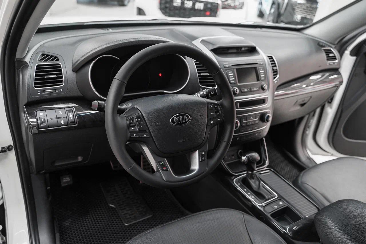 Kia Sorento 2014, белый, ДЦ Орехово
