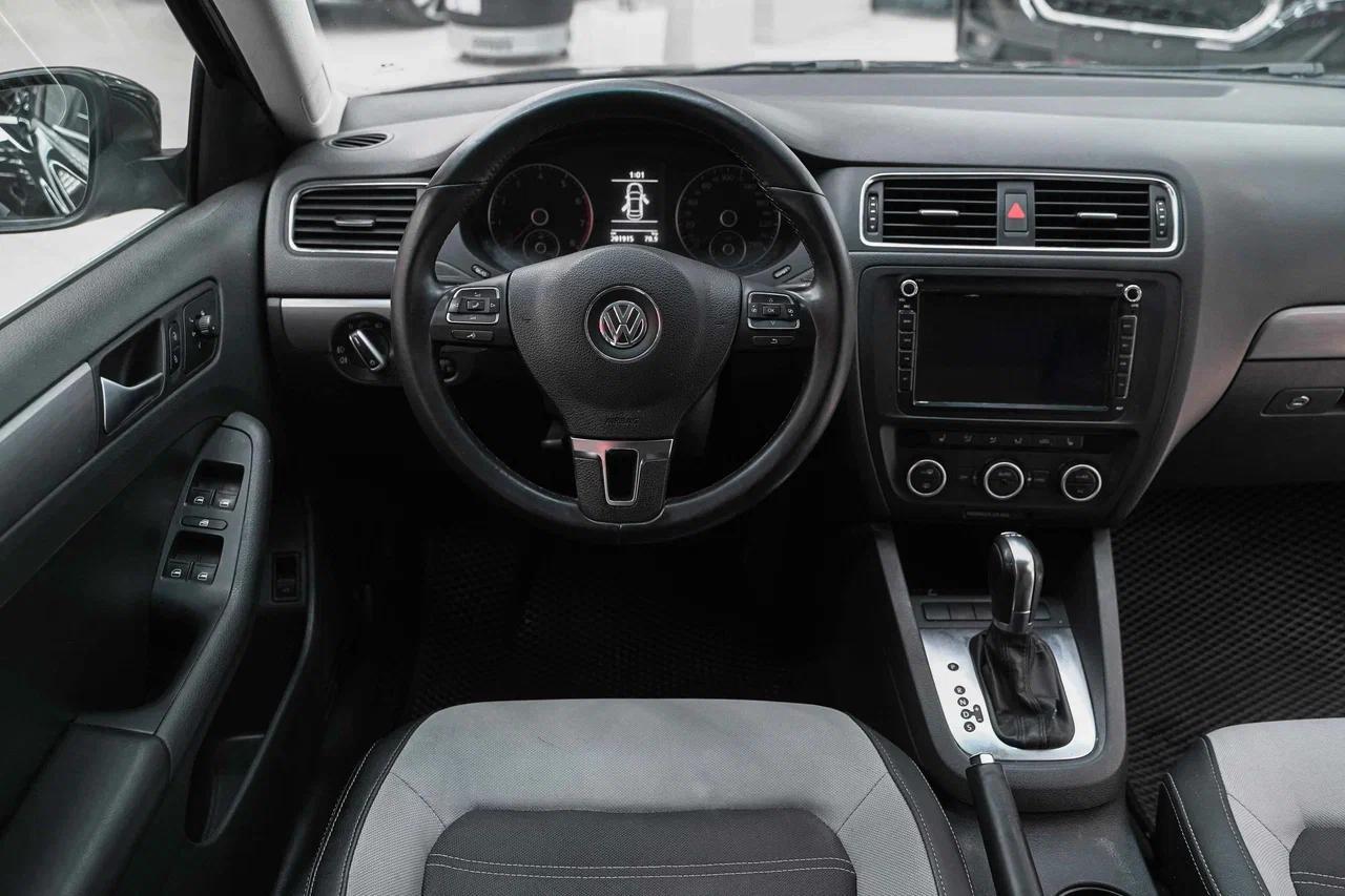 Volkswagen Jetta 2012, черный, ДЦ Орехово