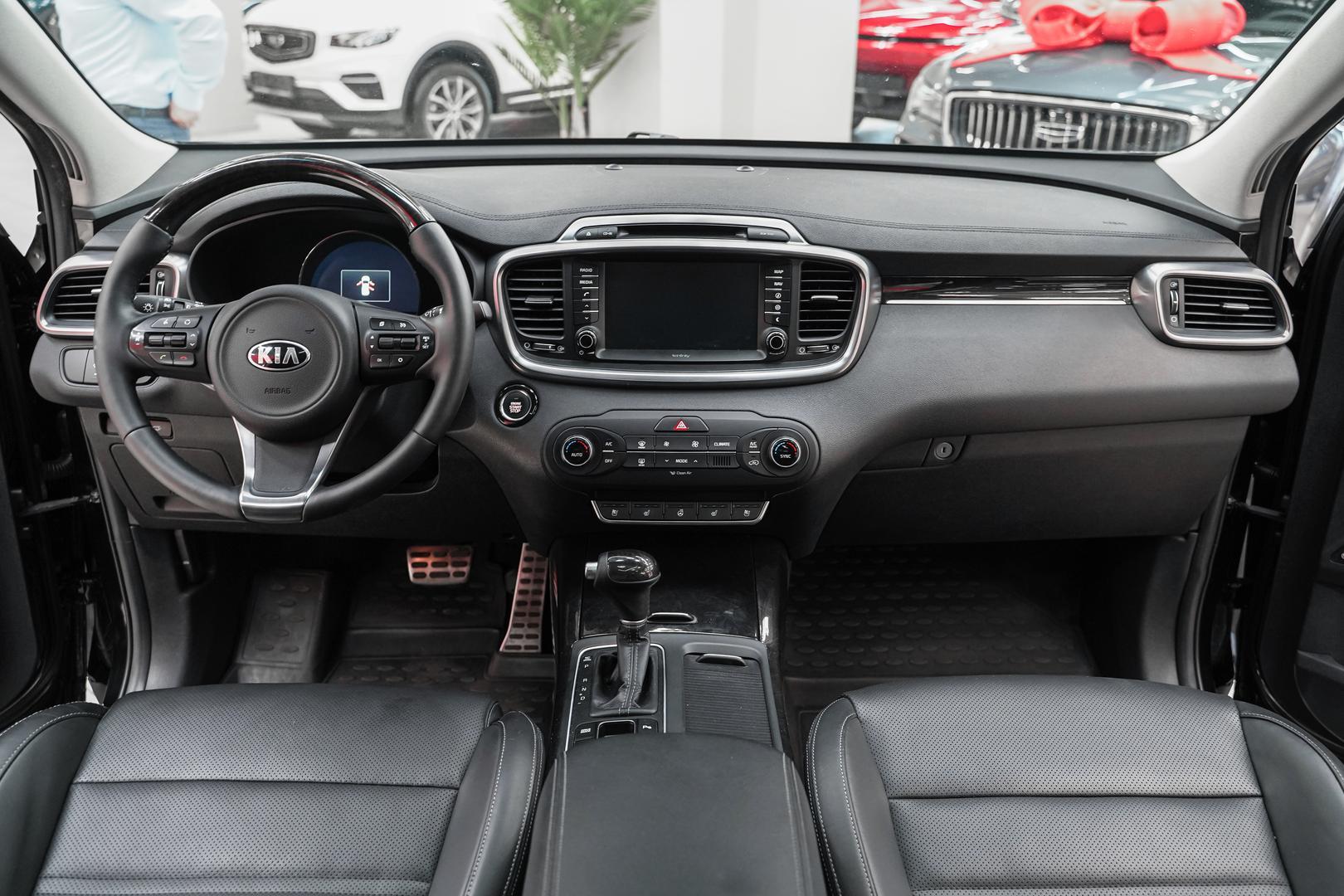 Kia Sorento 2017, черный, ДЦ Орехово