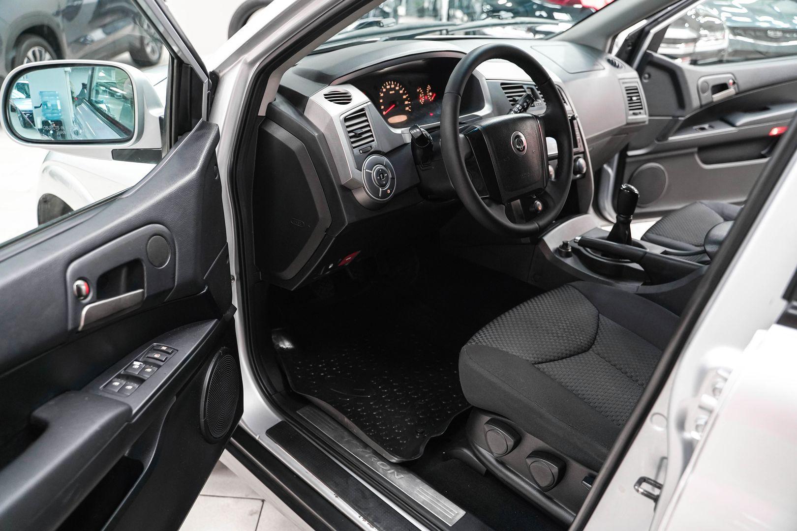 SsangYong Kyron 2013, серебряный, ДЦ Орехово