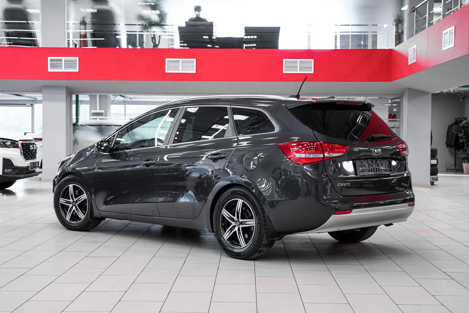 Kia Ceed 2015, серый, ДЦ Орехово