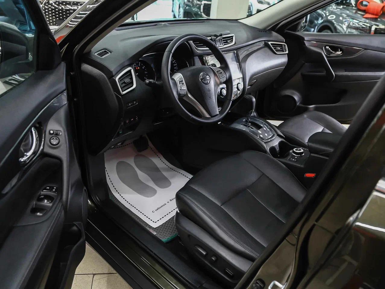Nissan X-Trail 2015, зеленый, ДЦ Орехово