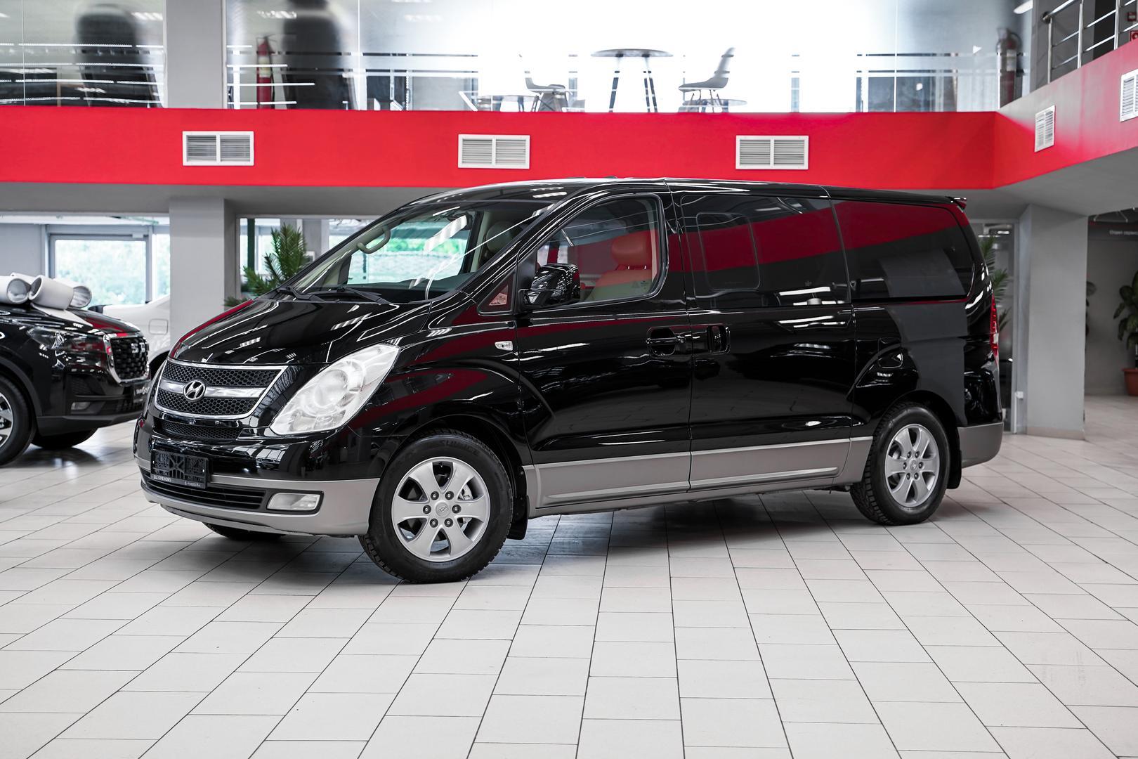 Hyundai Grand Starex 2011, черный, ДЦ Орехово
