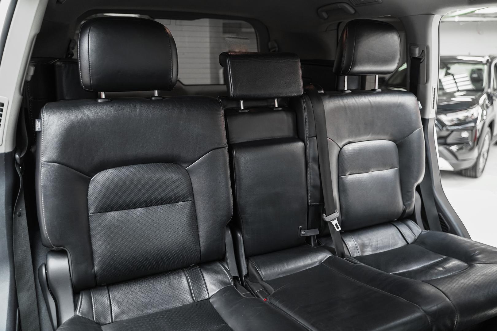 Toyota Land Cruiser 2012, белый, ДЦ Орехово