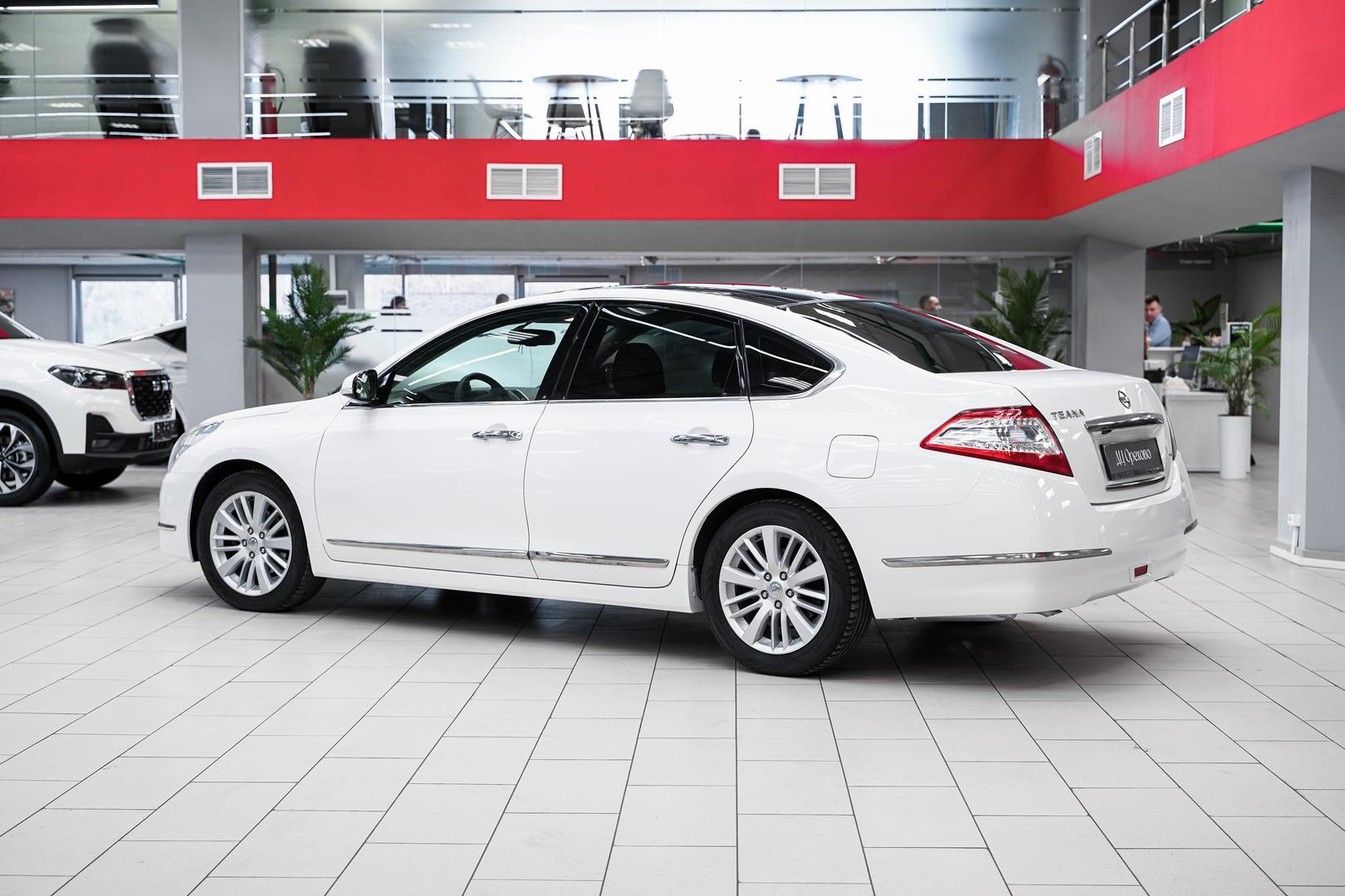 Nissan Teana 2011, белый, ДЦ Орехово