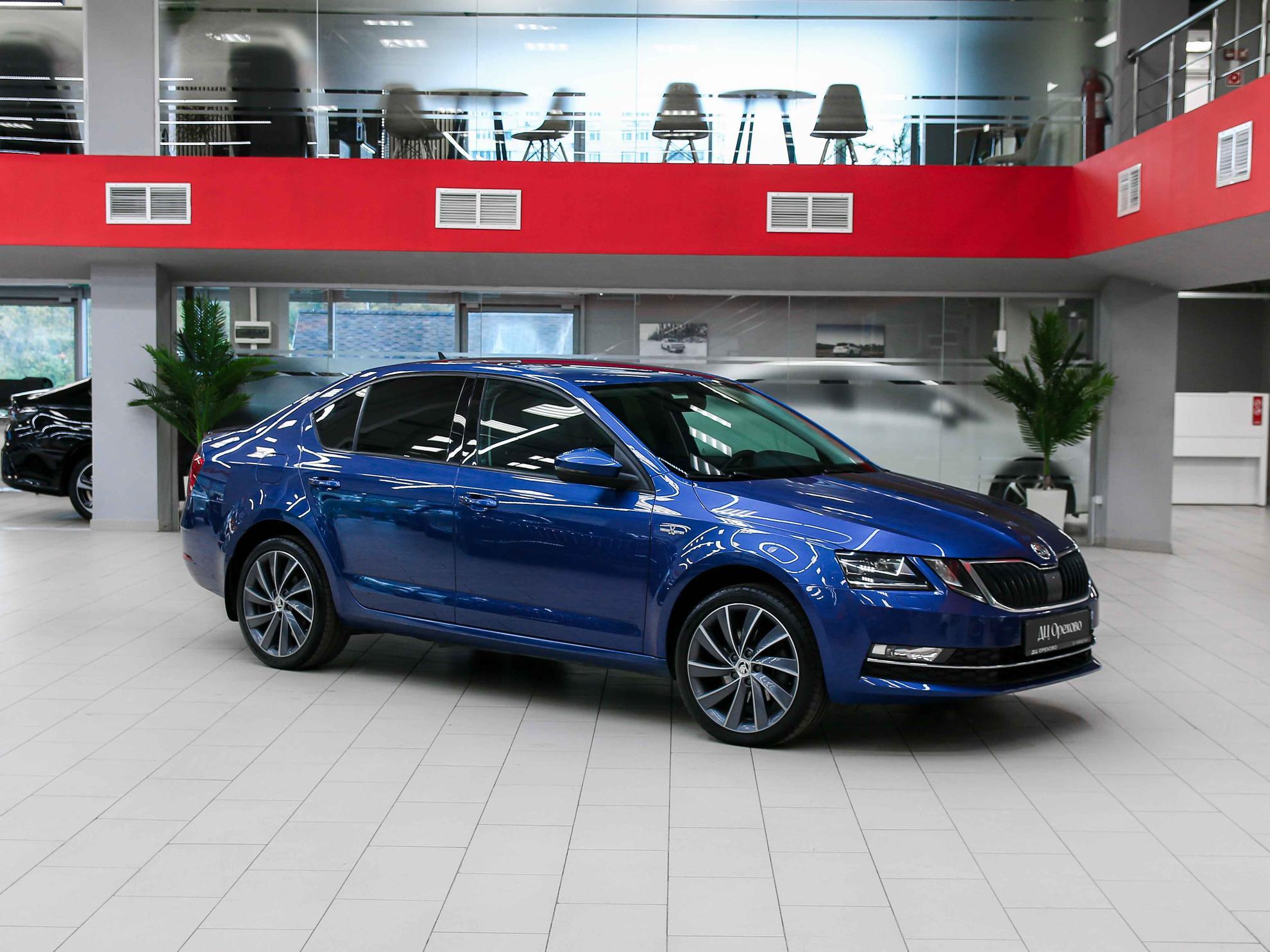 Skoda Octavia 2020, синий, ДЦ Орехово