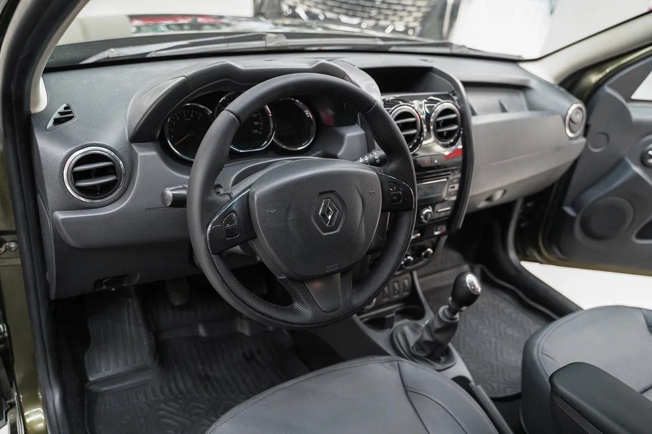 Renault Duster 2015, зеленый, ДЦ Орехово