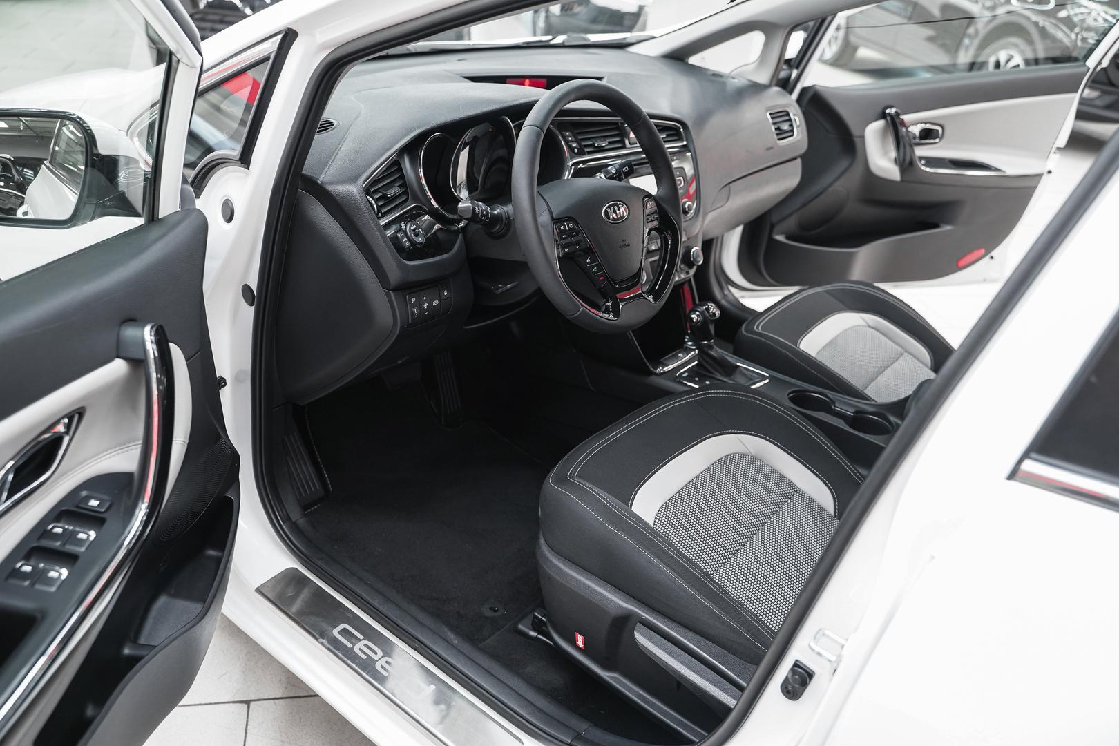 Kia Ceed 2016, белый, ДЦ Орехово
