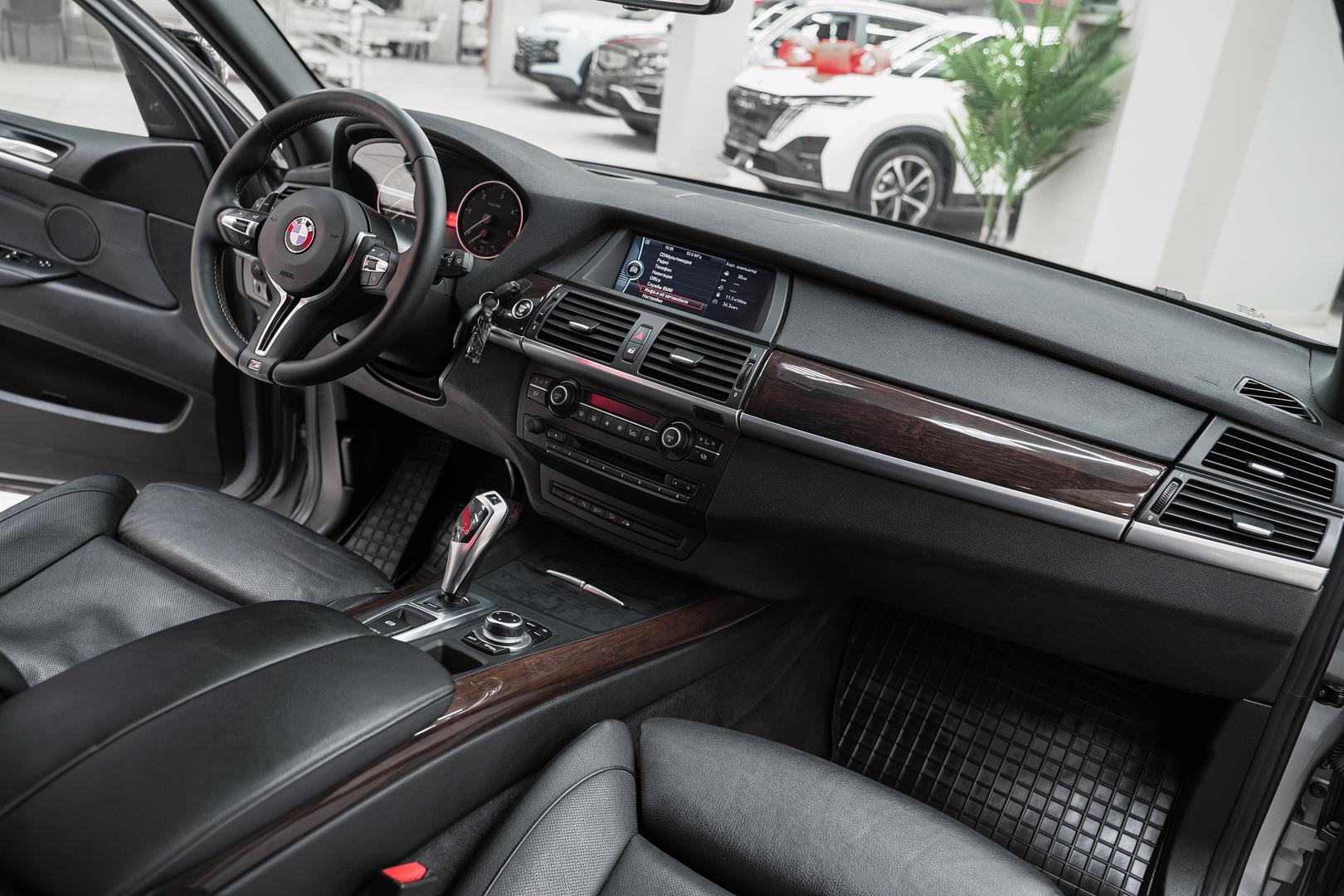 BMW X5 2011, серый, ДЦ Орехово