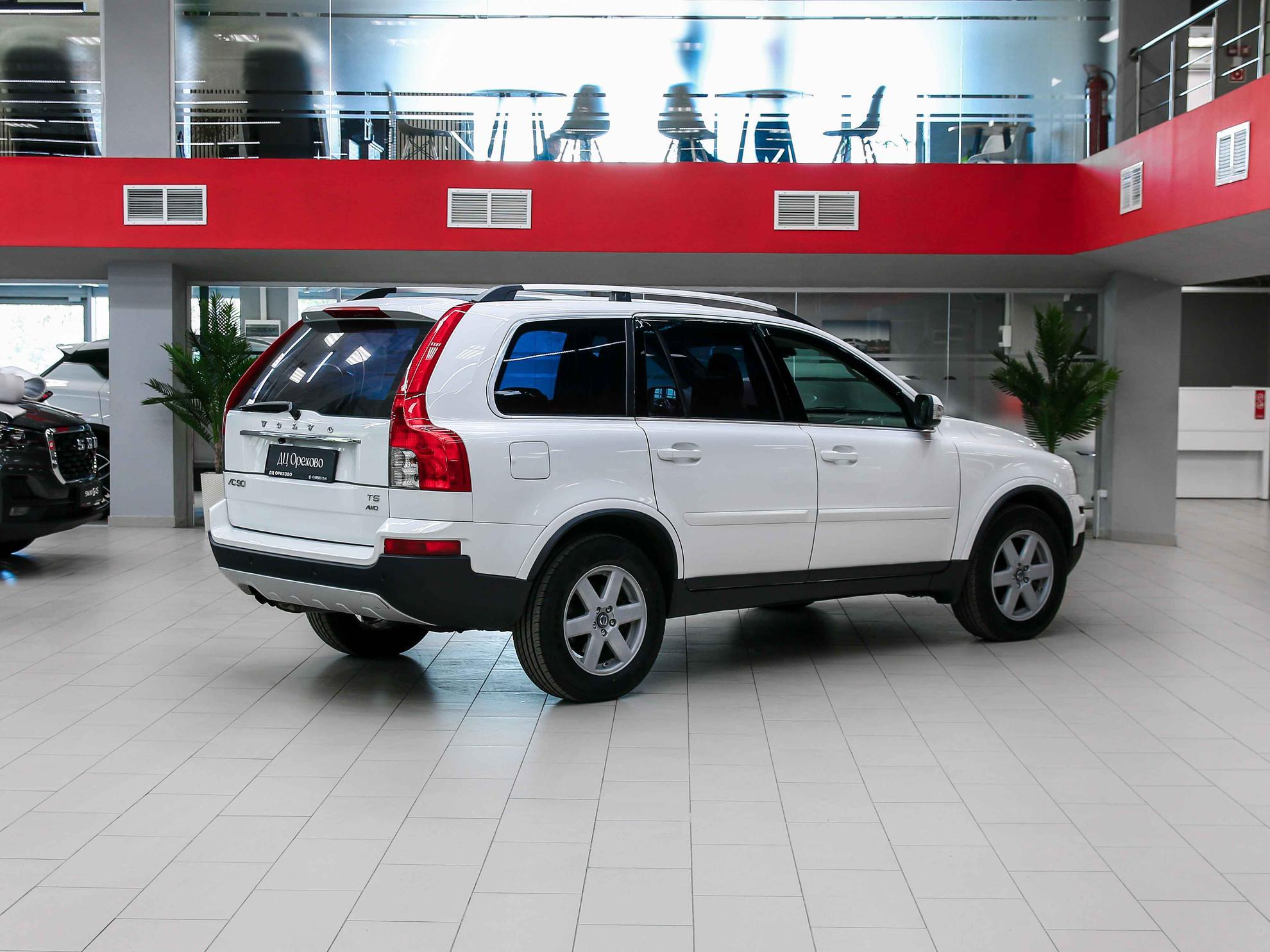 Volvo XC90 2011, белый, ДЦ Орехово