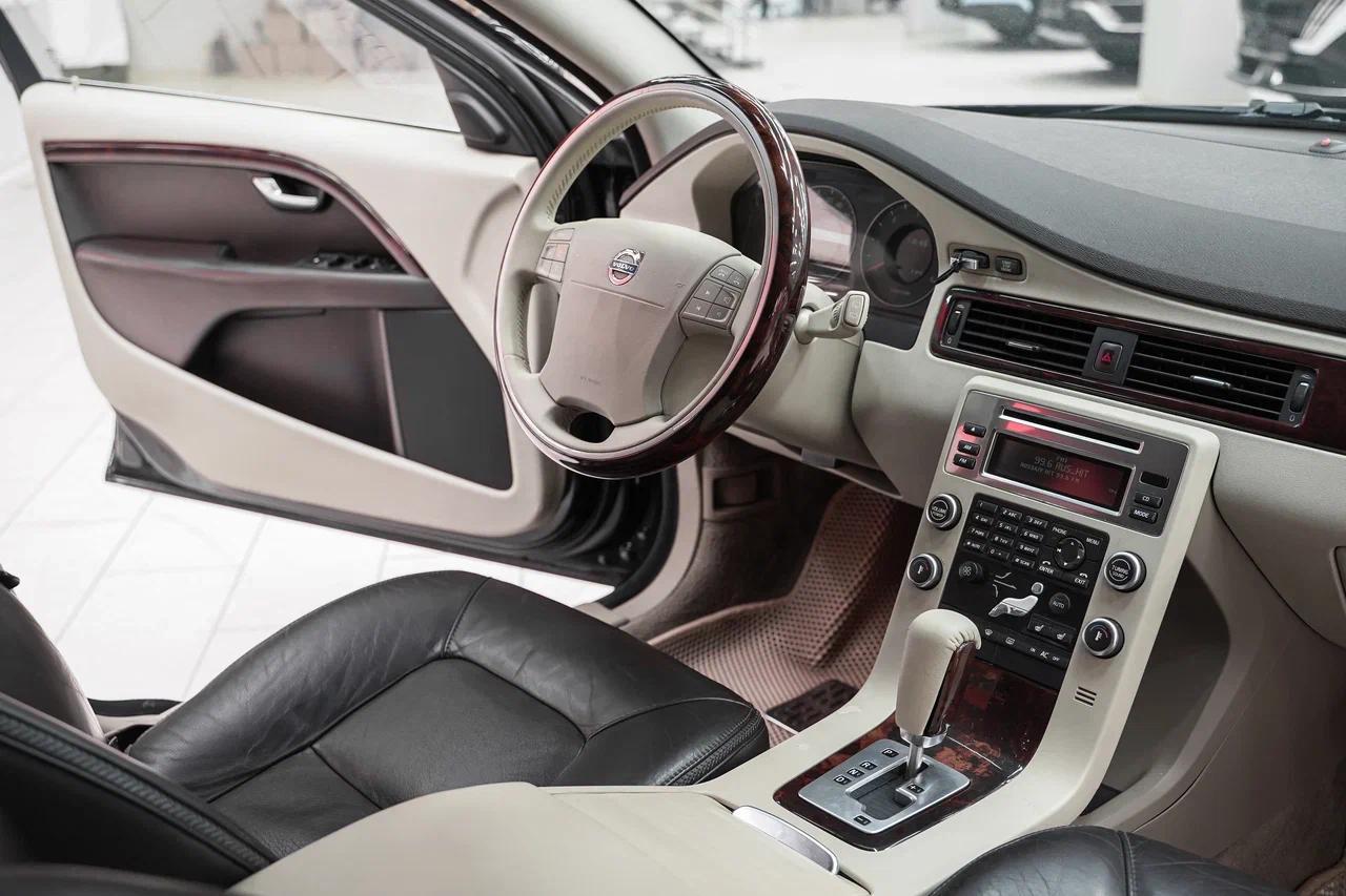Volvo XC70 2008, черный, ДЦ Орехово