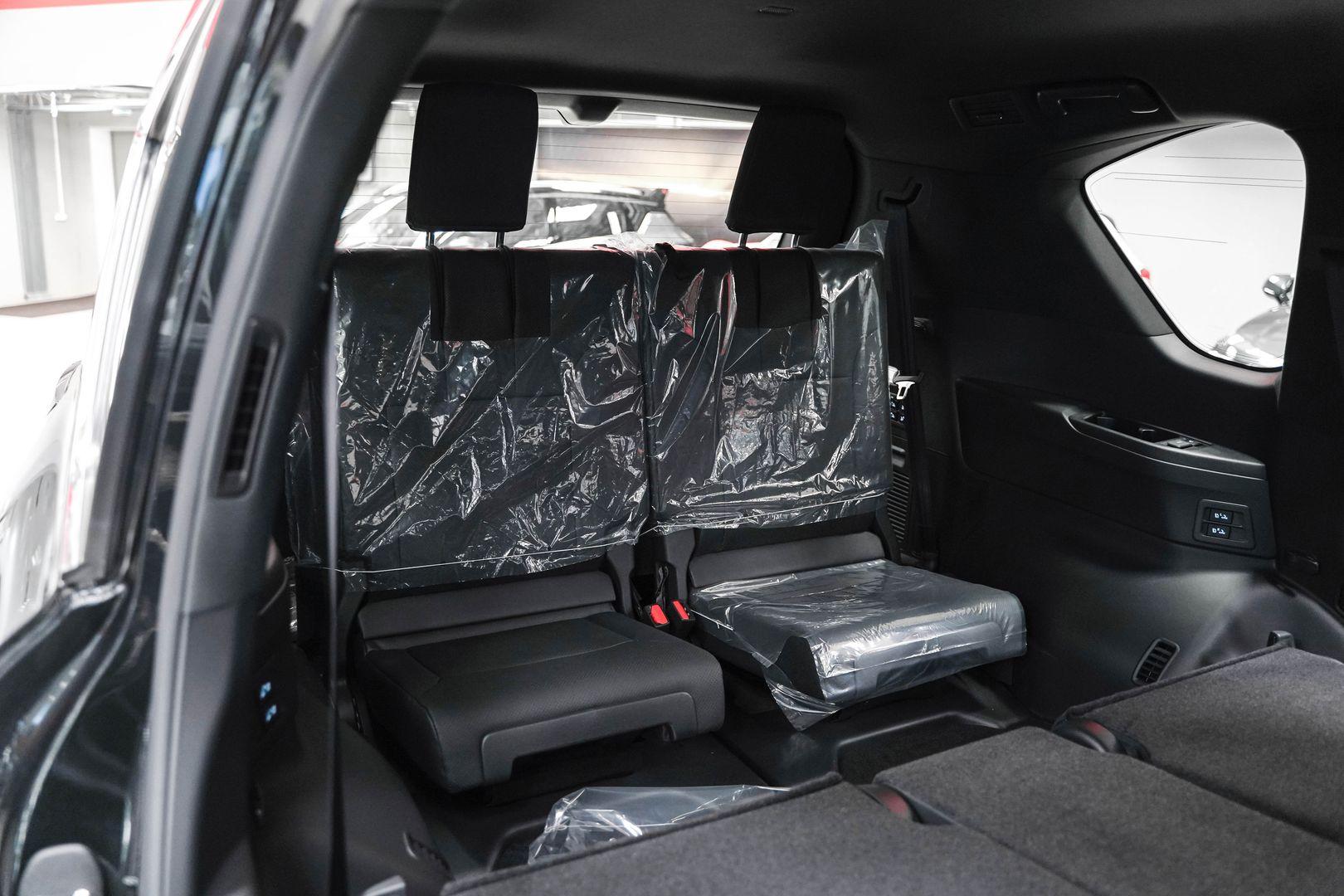 Lexus LX 2024, черный, ДЦ Орехово