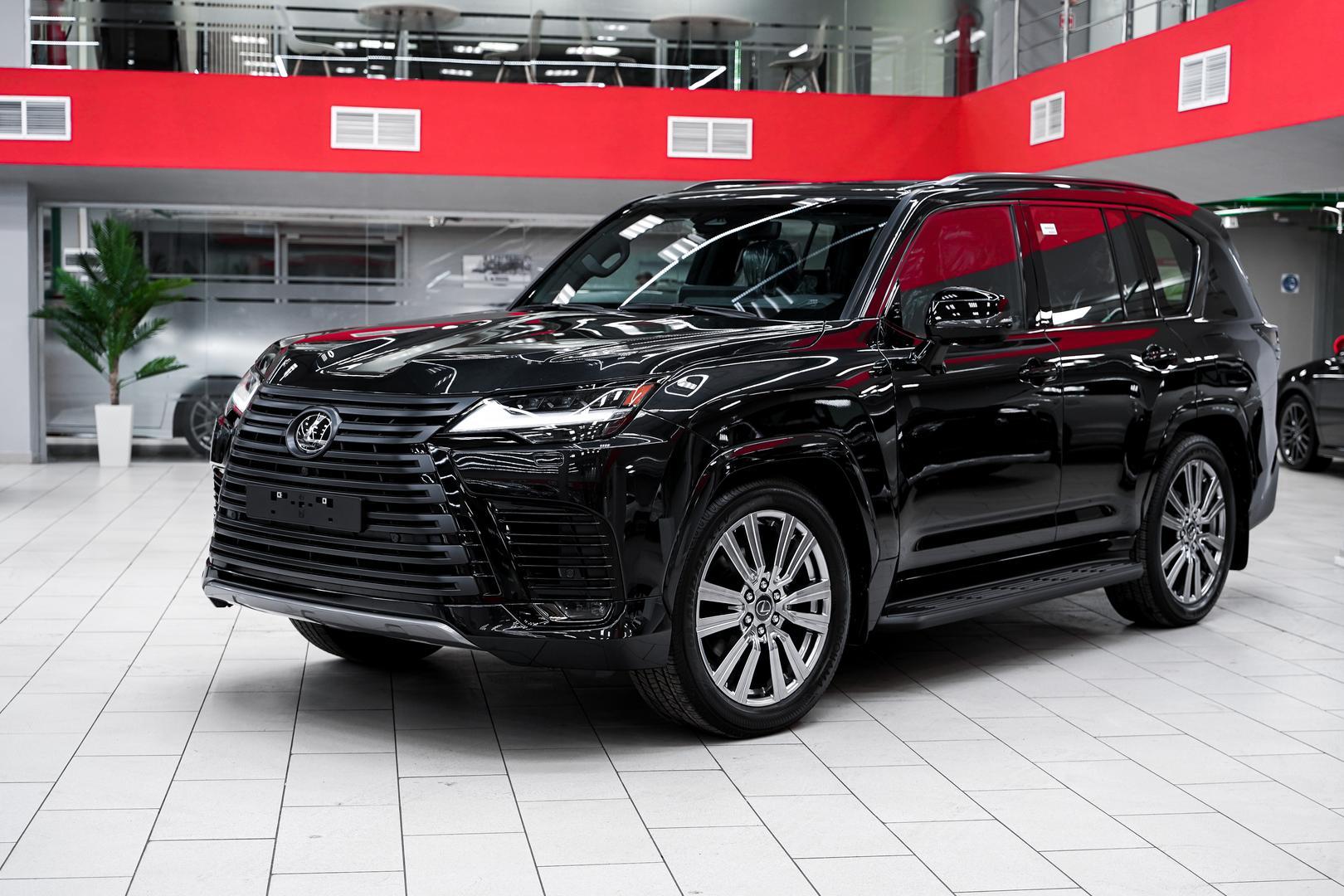 Lexus LX 2025, черный, ДЦ Орехово