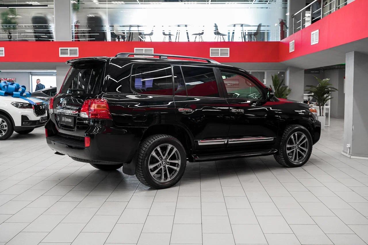 Toyota Land Cruiser 2012, черный, ДЦ Орехово