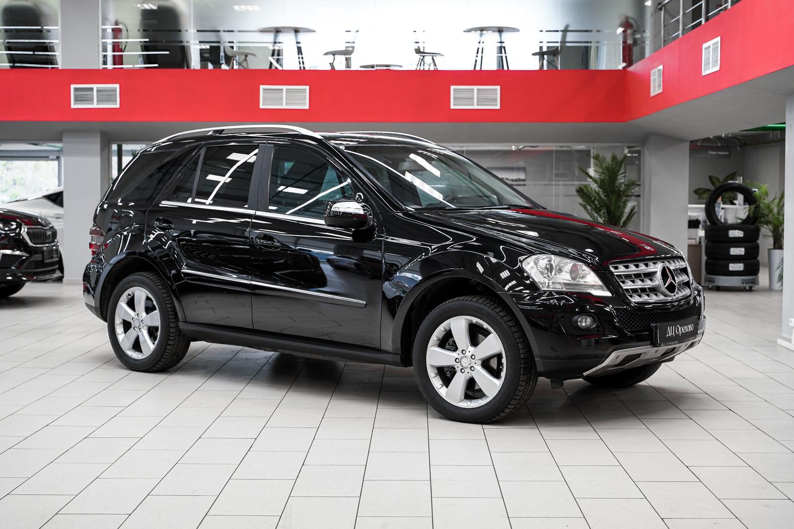 Mercedes-Benz M-Класс 2008, черный, ДЦ Орехово