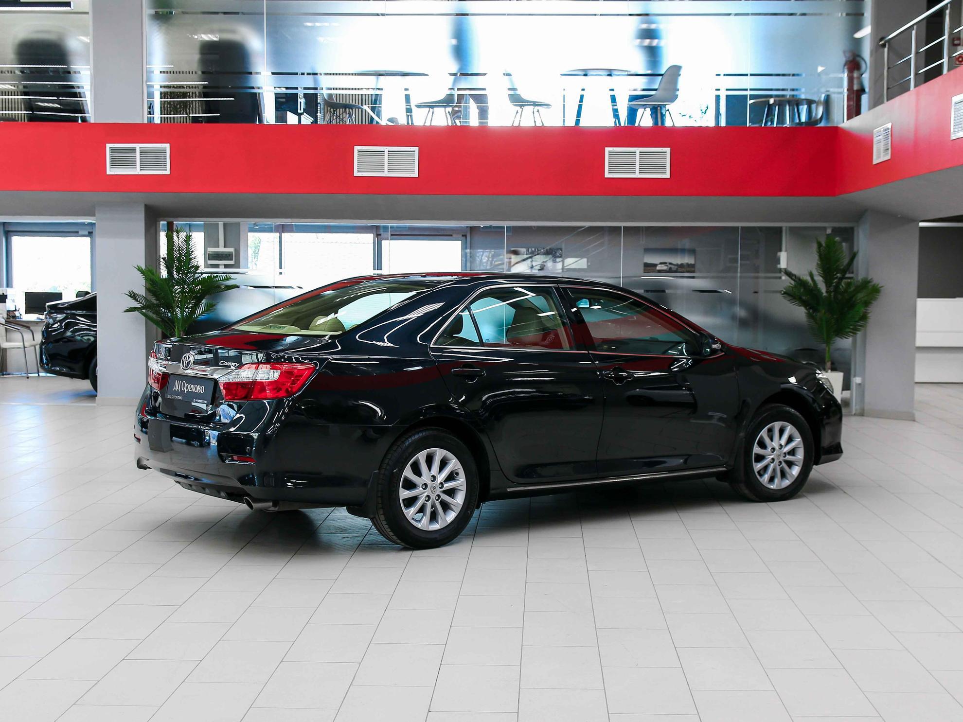 Toyota Camry 2012, серый, ДЦ Орехово