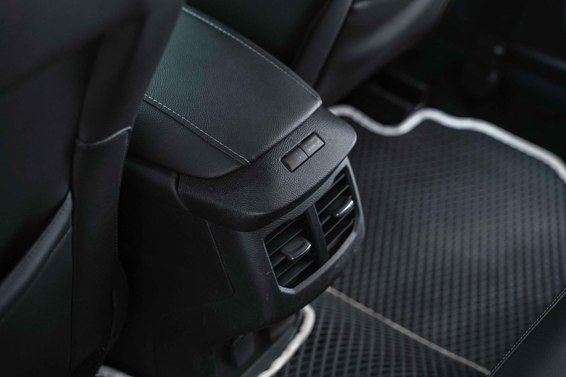 Ford Mondeo 2014, белый, ДЦ Орехово