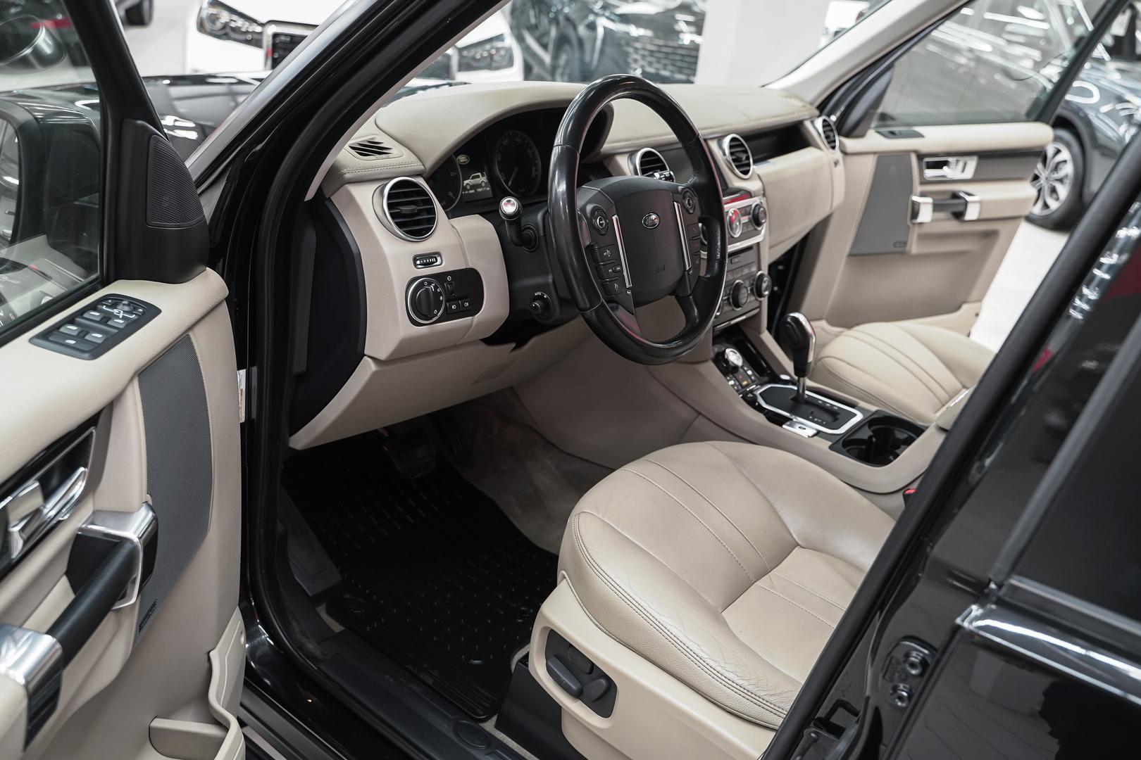 Land Rover Discovery 2012, черный, ДЦ Орехово