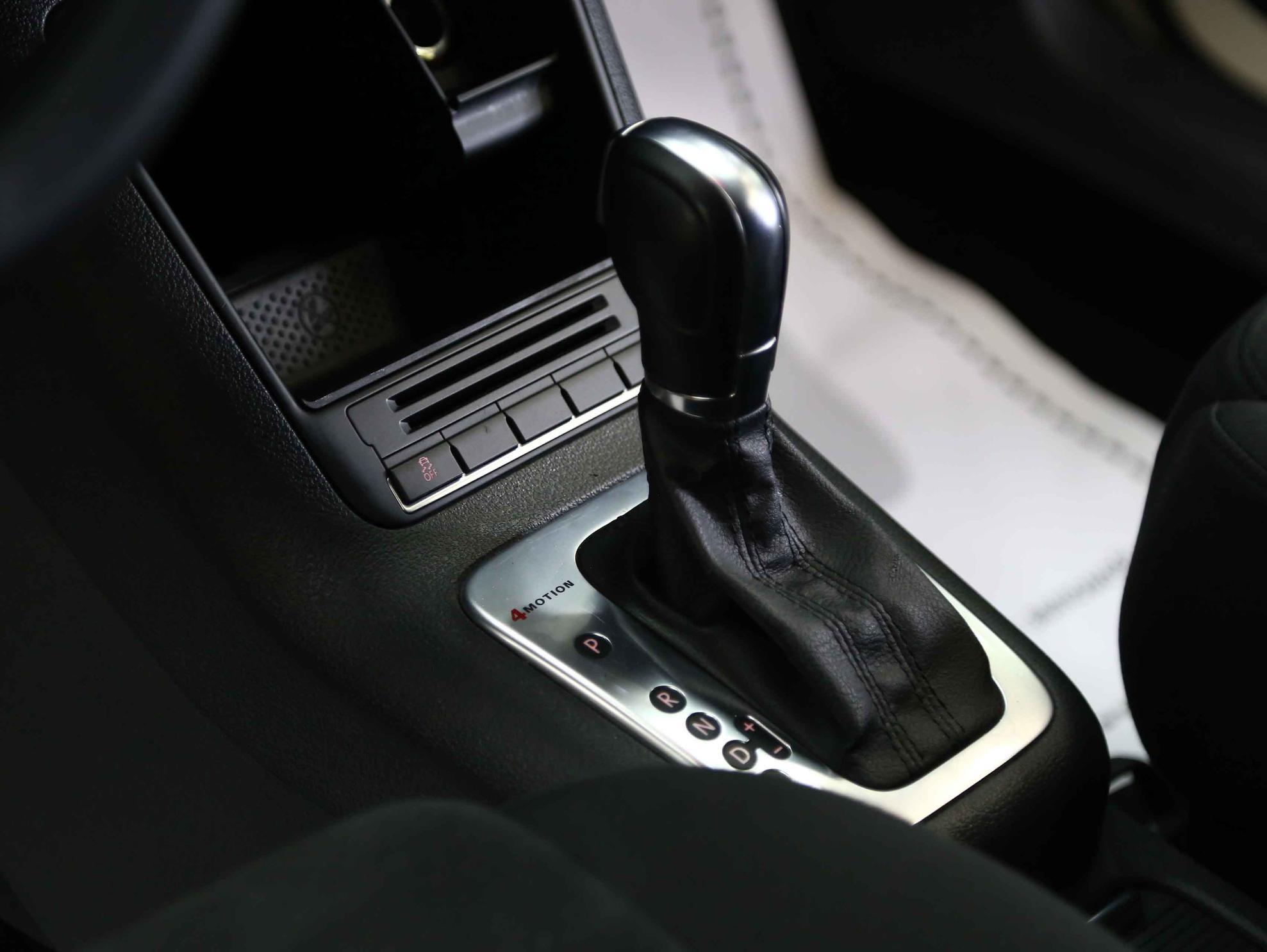Volkswagen Tiguan 2013, белый, ДЦ Орехово