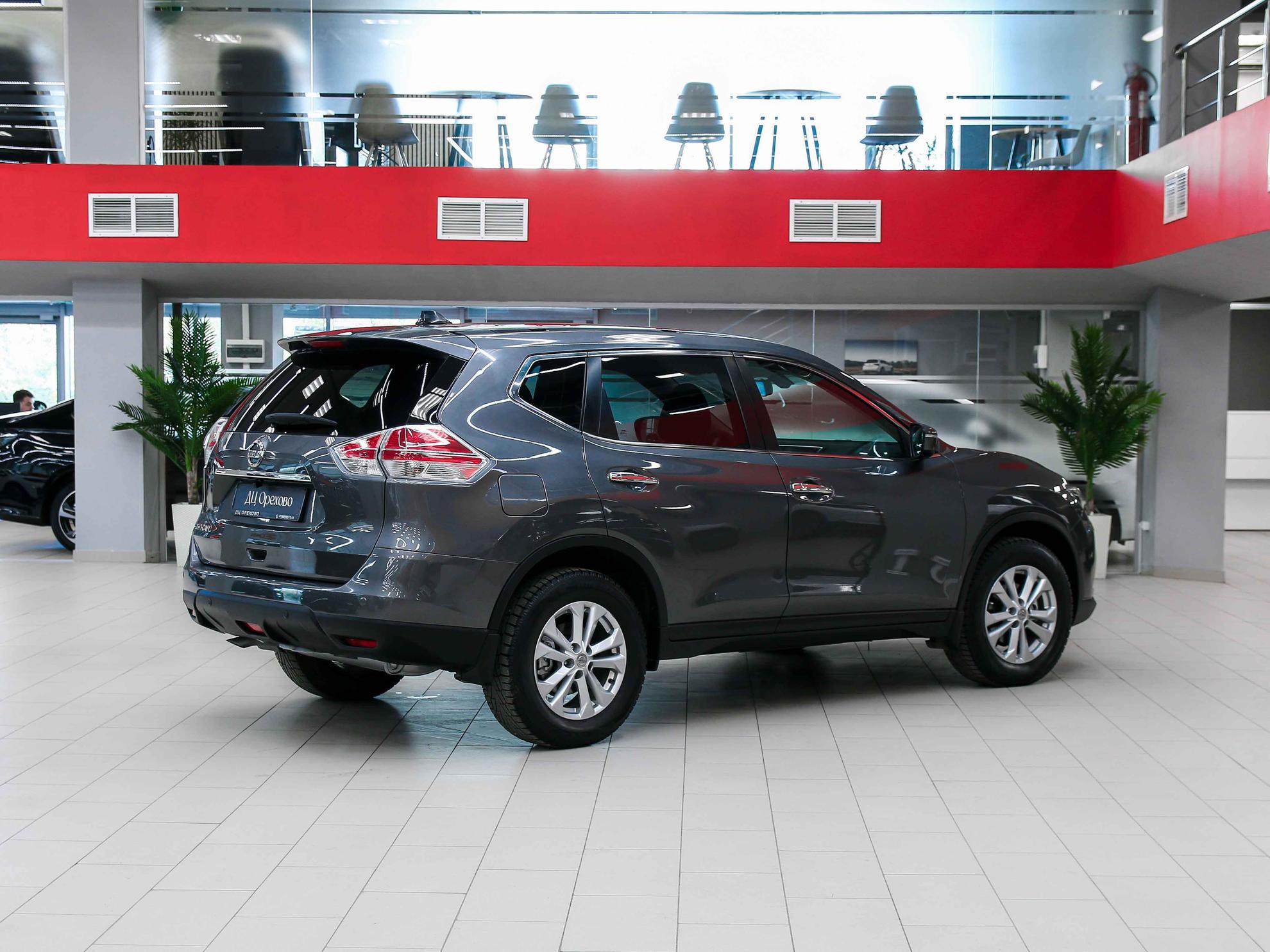 Nissan X-Trail 2015, серый, ДЦ Орехово