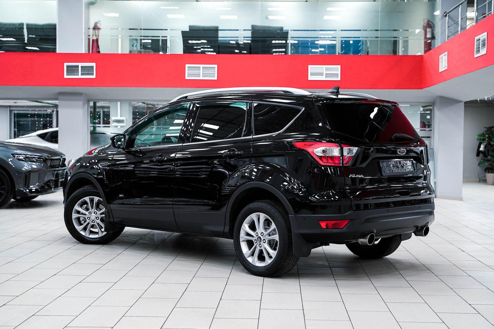 Ford Kuga 2018, черный, ДЦ Орехово