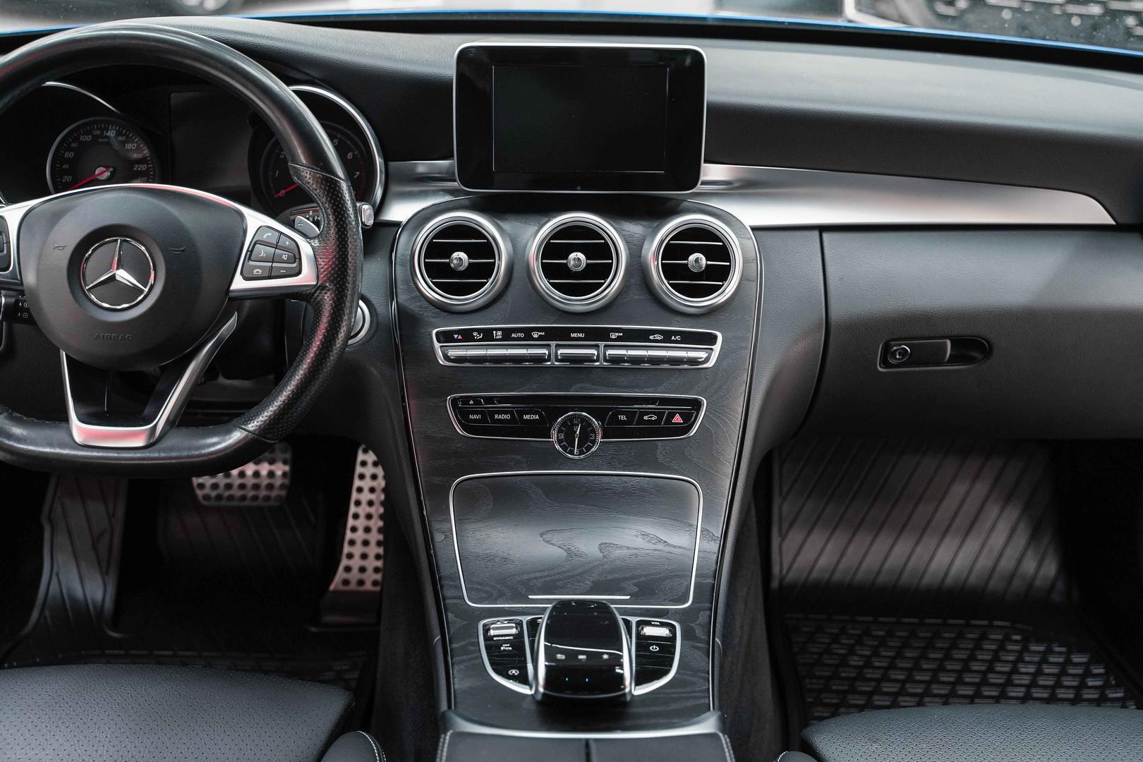 Mercedes-Benz C-Класс 2017, синий, ДЦ Орехово