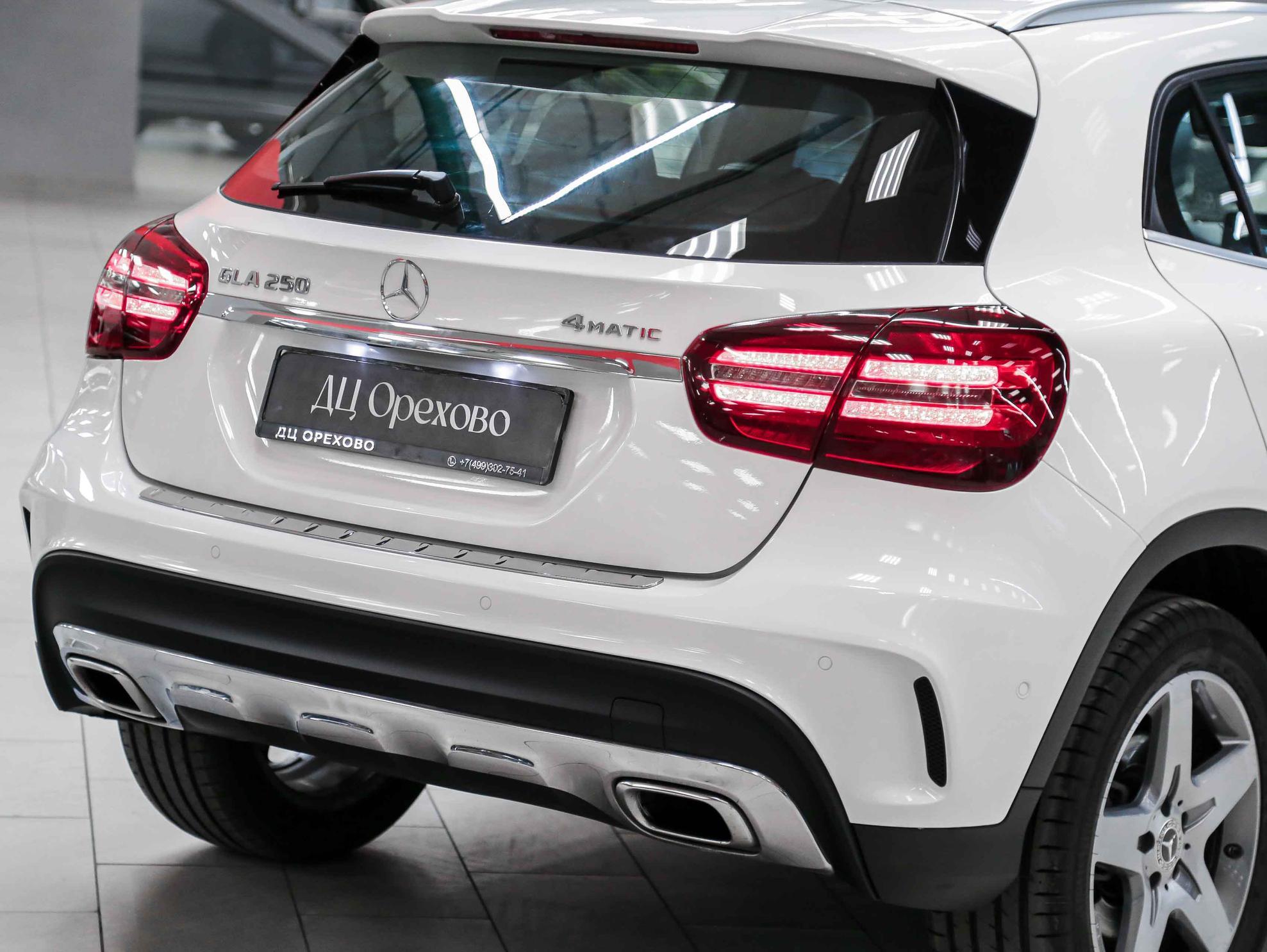 Mercedes-Benz GLA 2018, белый, ДЦ Орехово