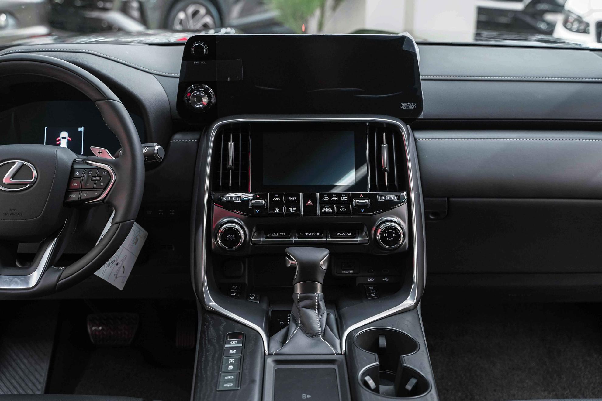 Lexus LX 2026, черный, ДЦ Орехово