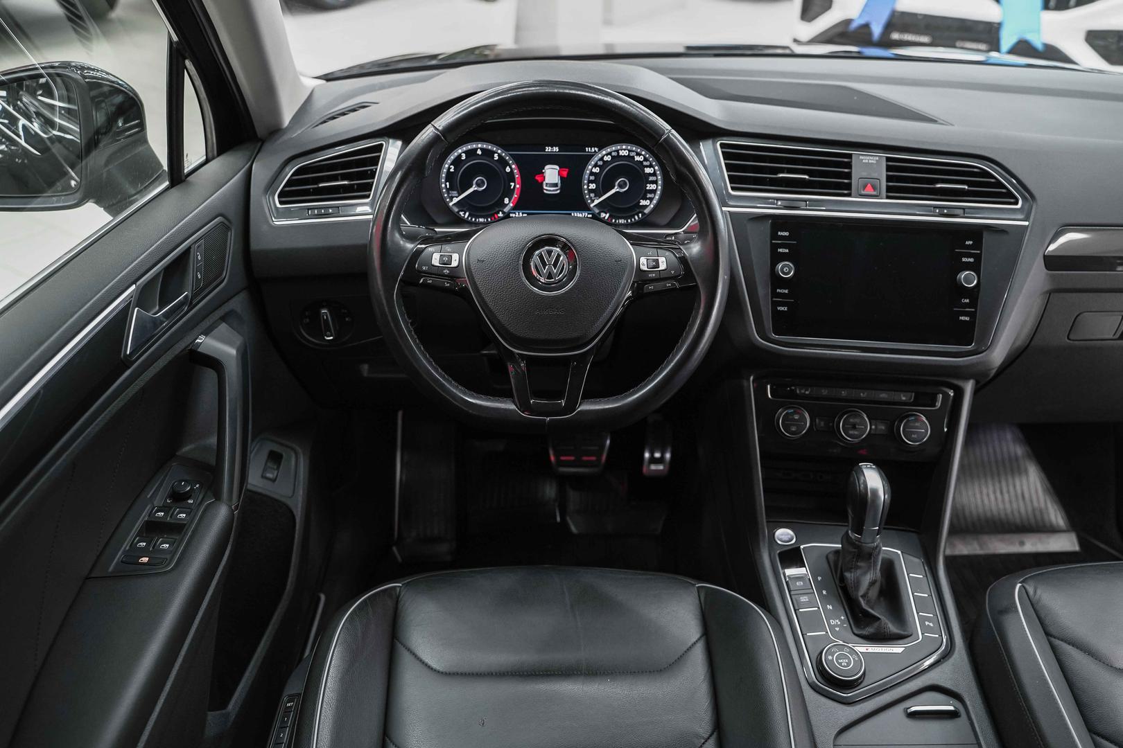 Volkswagen Tiguan 2018, черный, ДЦ Орехово