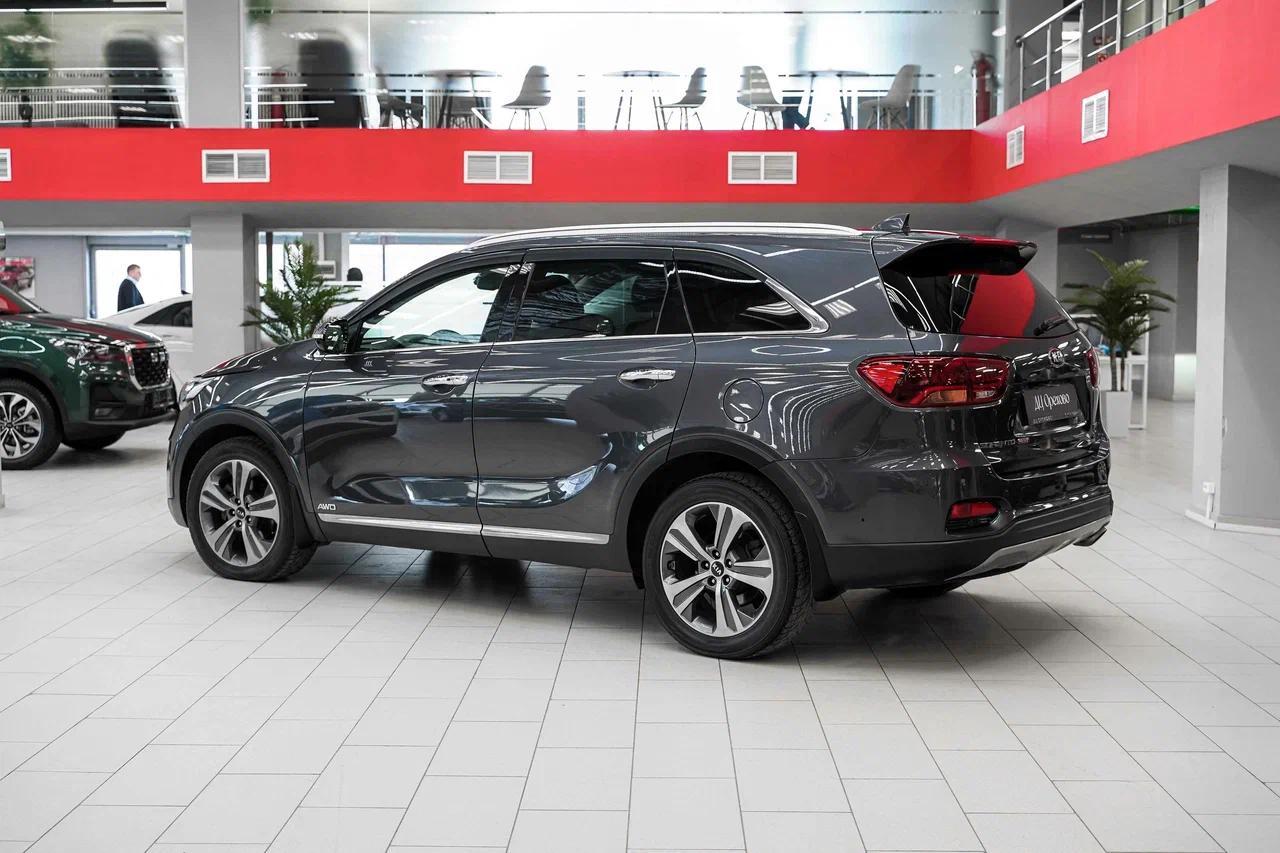 Kia Sorento 2018, серый, ДЦ Орехово
