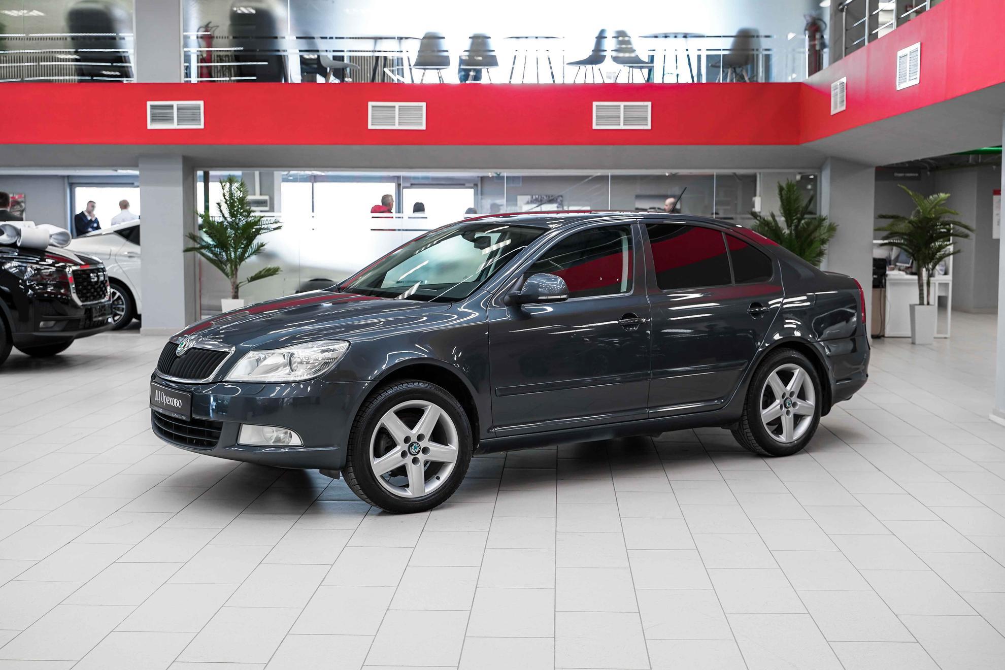 Skoda Octavia 2011, серый, ДЦ Орехово